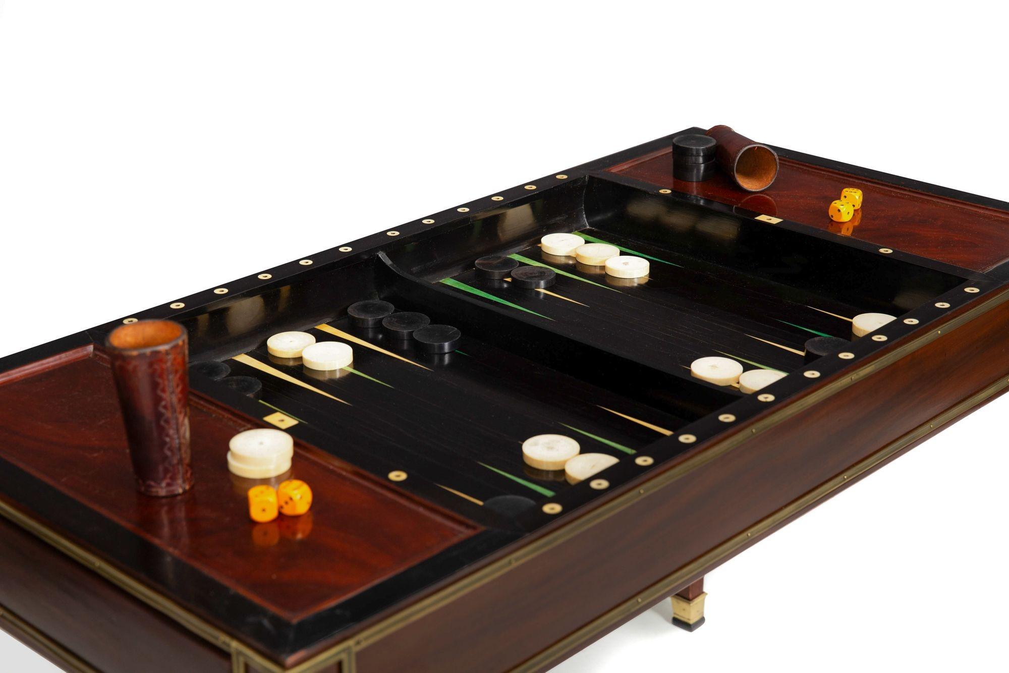 French Louis XVI Mahogany Writing Desk Tric-Trac Game Table circa 1785 For Sale 9