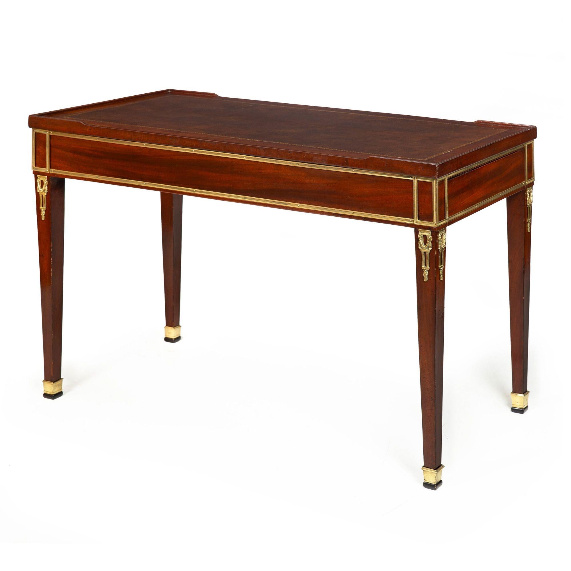 French Louis XVI Mahogany Writing Desk Tric-Trac Game Table circa 1785 For Sale 13
