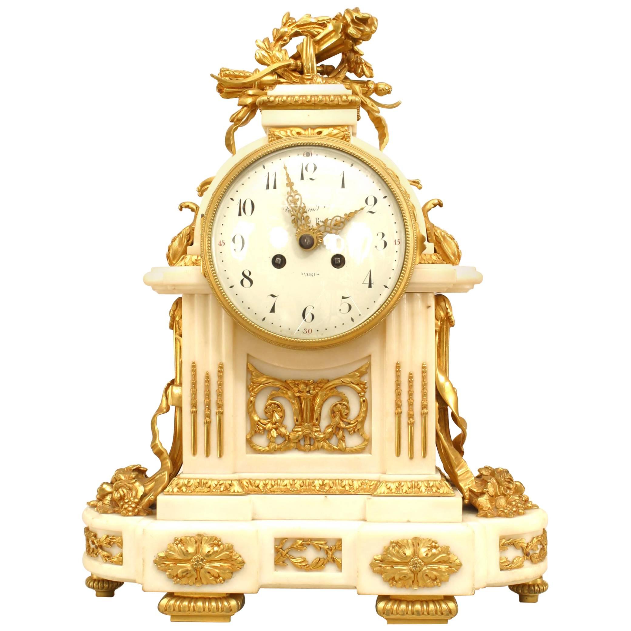 Orologio da camino francese Luigi XVI in marmo e bronzo