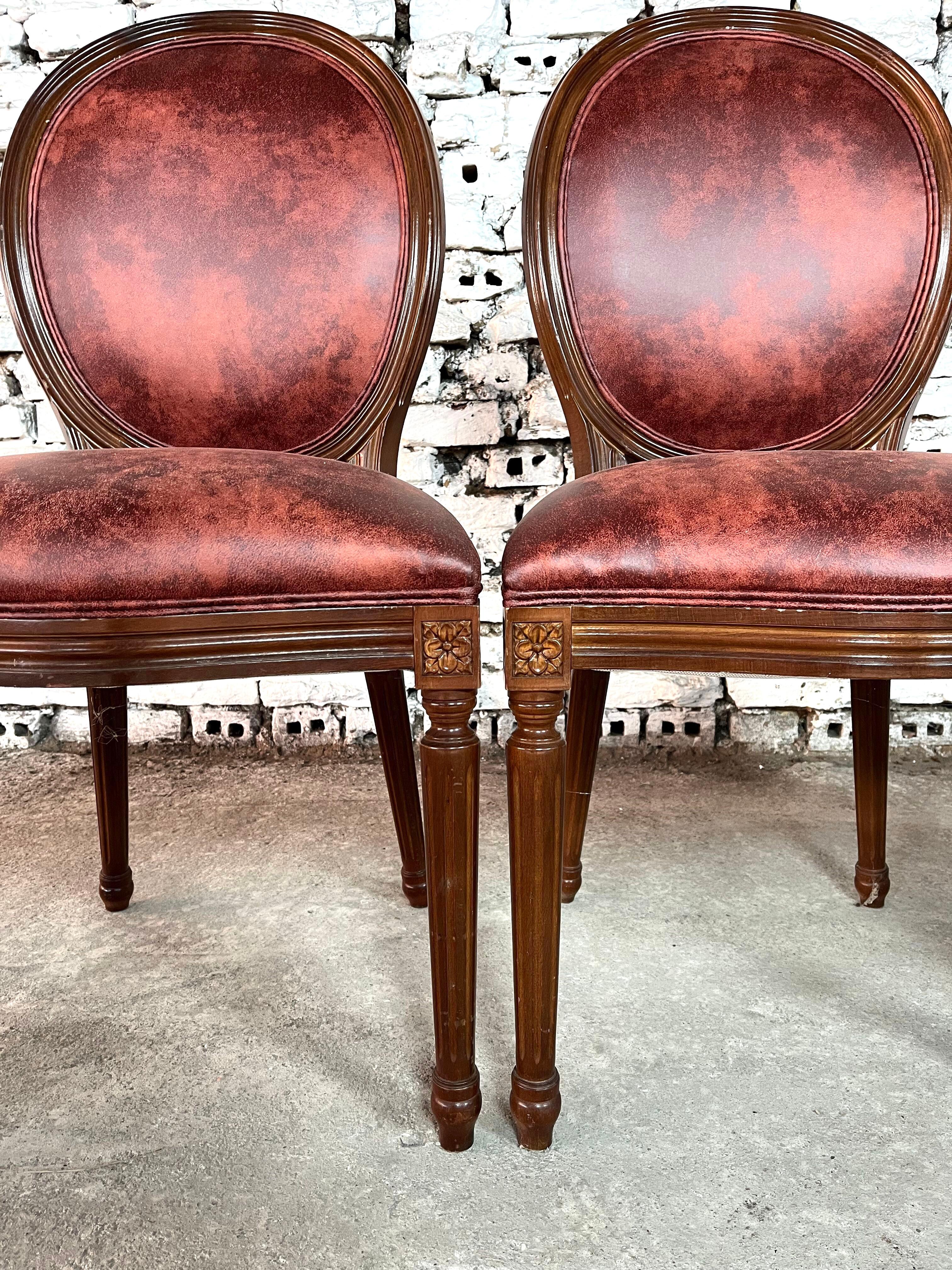 20ième siècle French Louis XVI Medallion Back Dining Chairs, Reupholstered - Set of 6 en vente