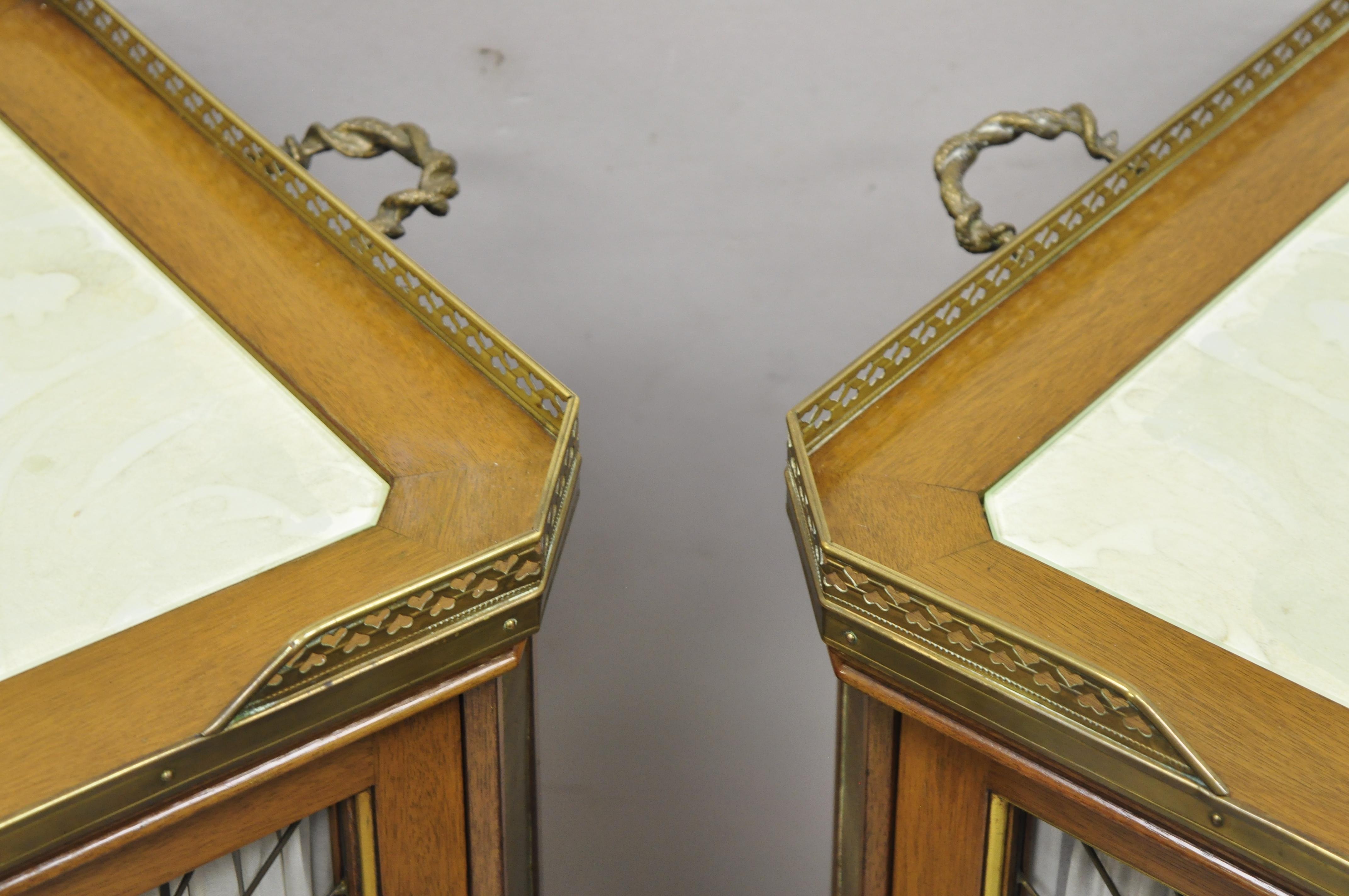 French Louis XVI Neoclassical Regency Mahogany Server Cabinet Tables, a Pair In Good Condition For Sale In Philadelphia, PA