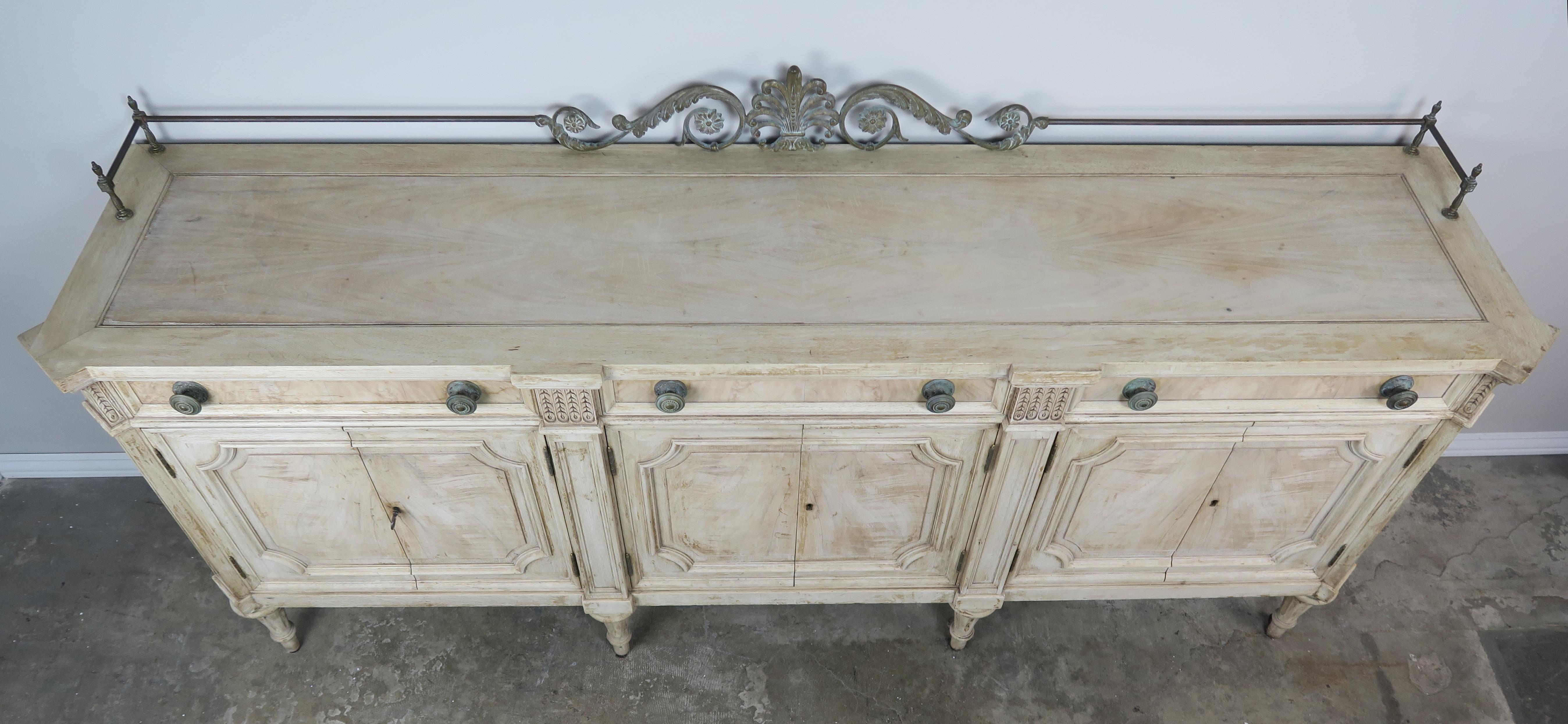 French Louis XVI Neoclassical Style Sideboard, circa 1900s In Distressed Condition In Los Angeles, CA