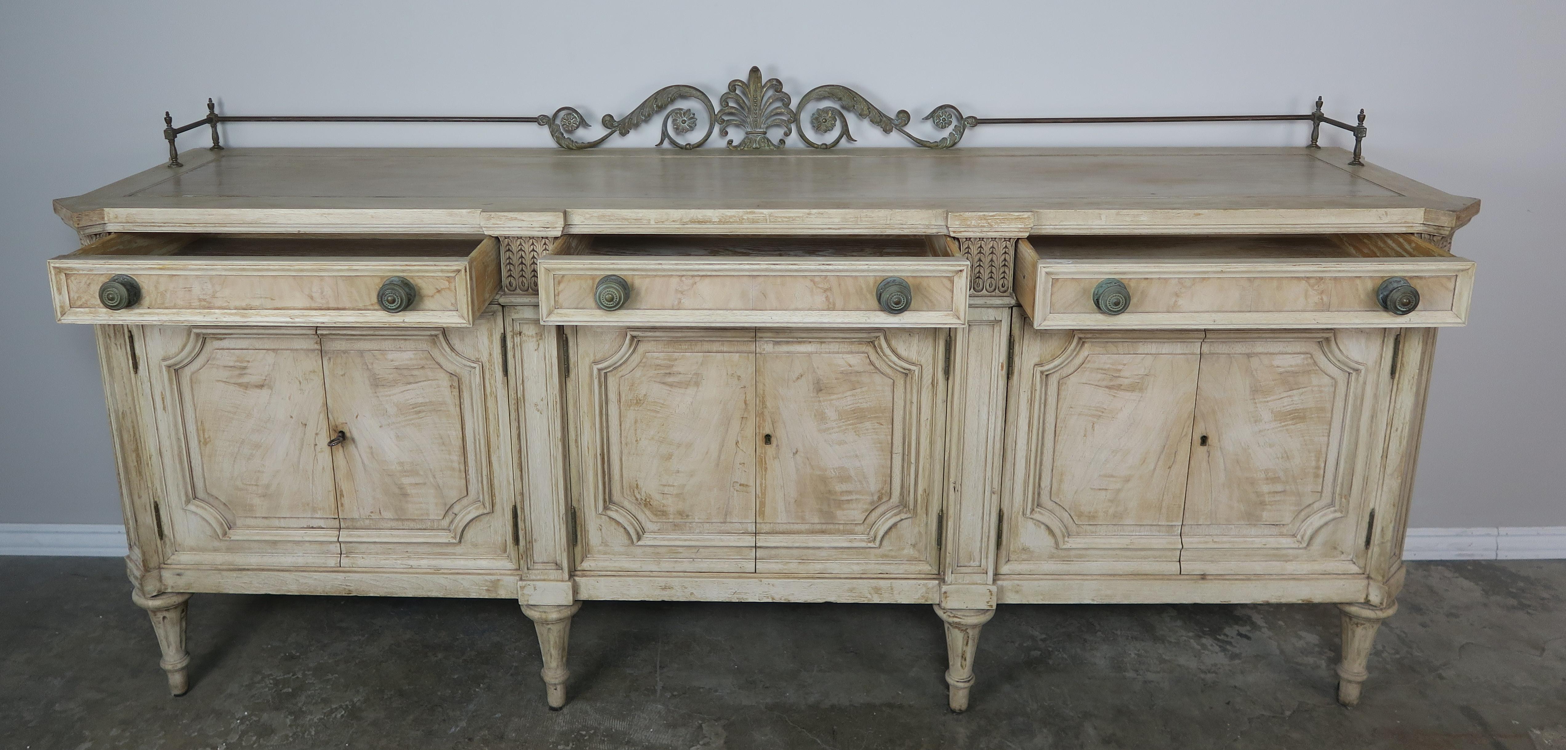 Early 20th Century French Louis XVI Neoclassical Style Sideboard, circa 1900s
