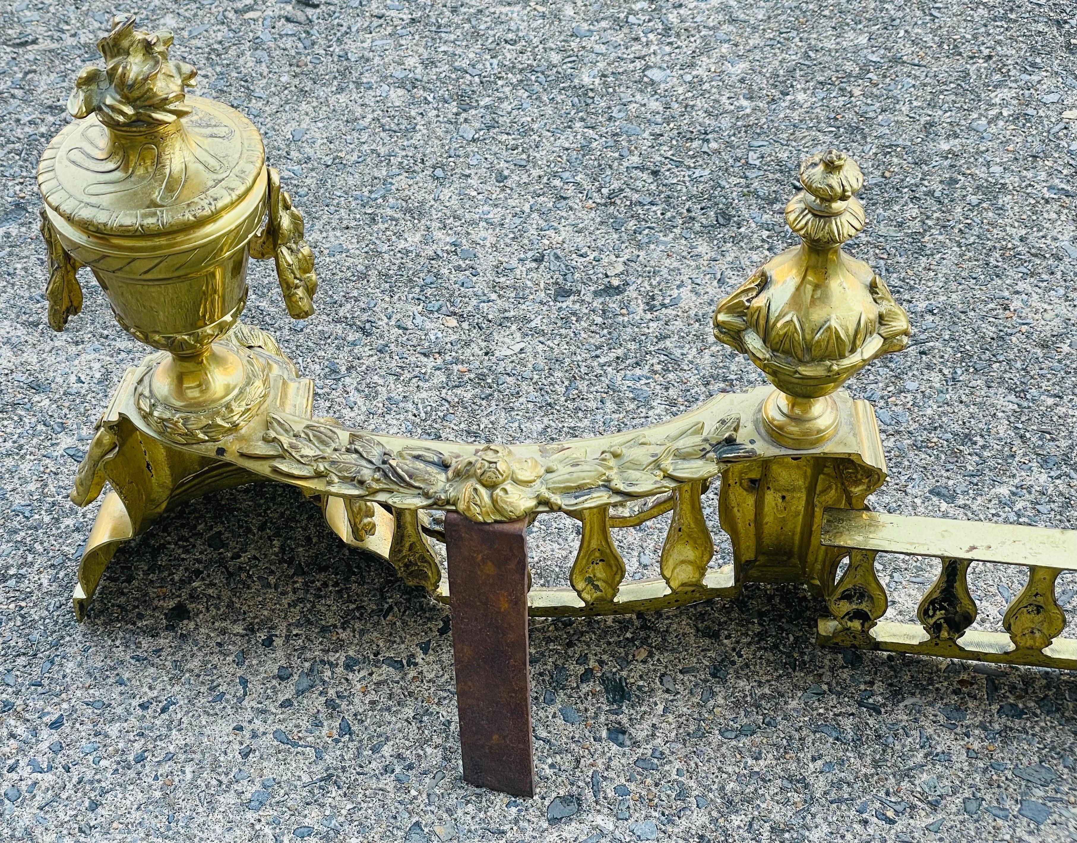 French Louis XVI Neoclassical Urn Lion Head Brass Fireplace Chenets & Fender Set For Sale 10