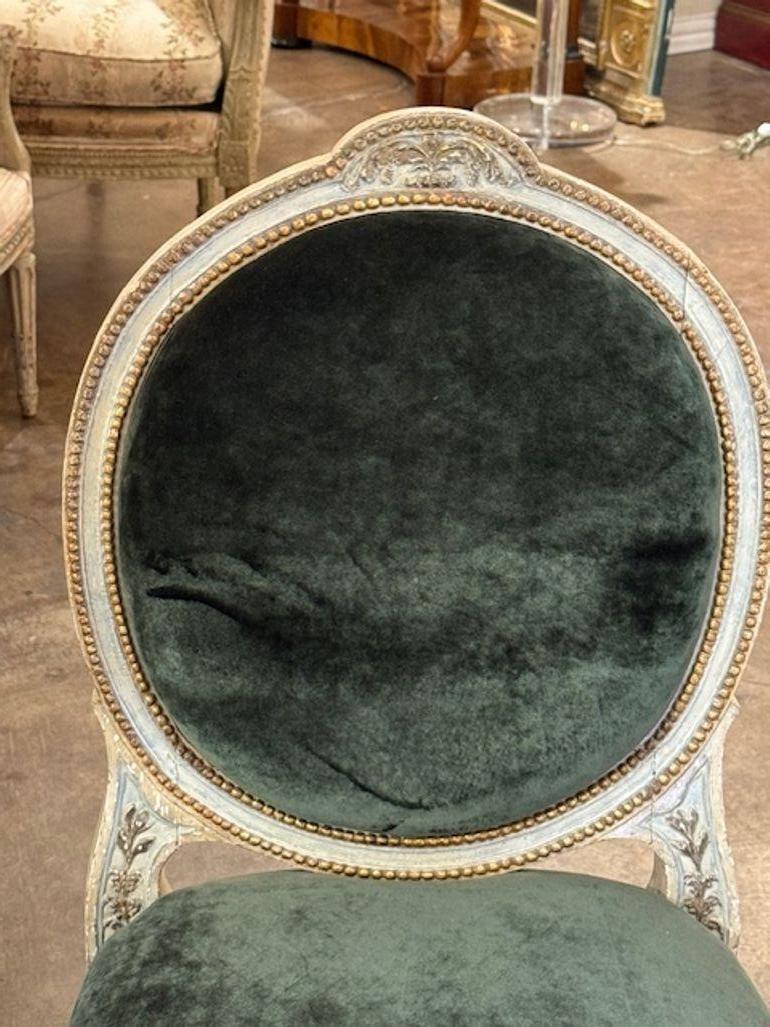 Französische Louis XVI Beistellstühle mit Bemalung (Stoff) im Angebot