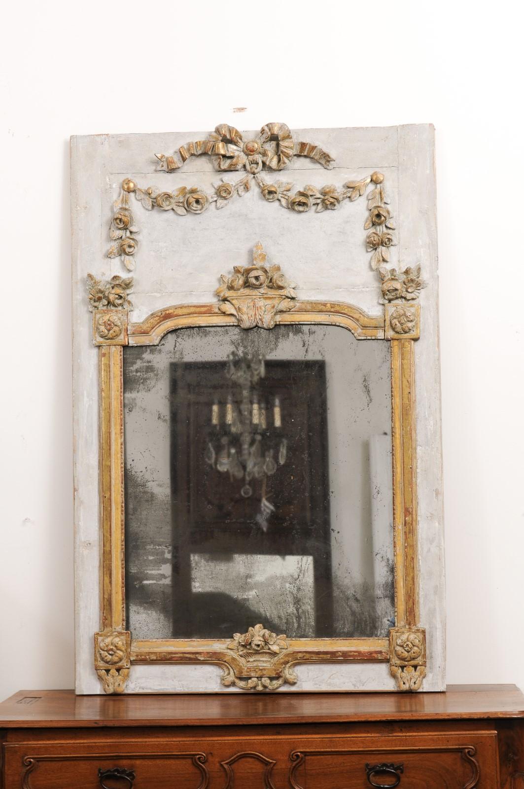 French Louis XVI Period 1770s Carved and Gilded Trumeau Mirror with Floral Décor 6
