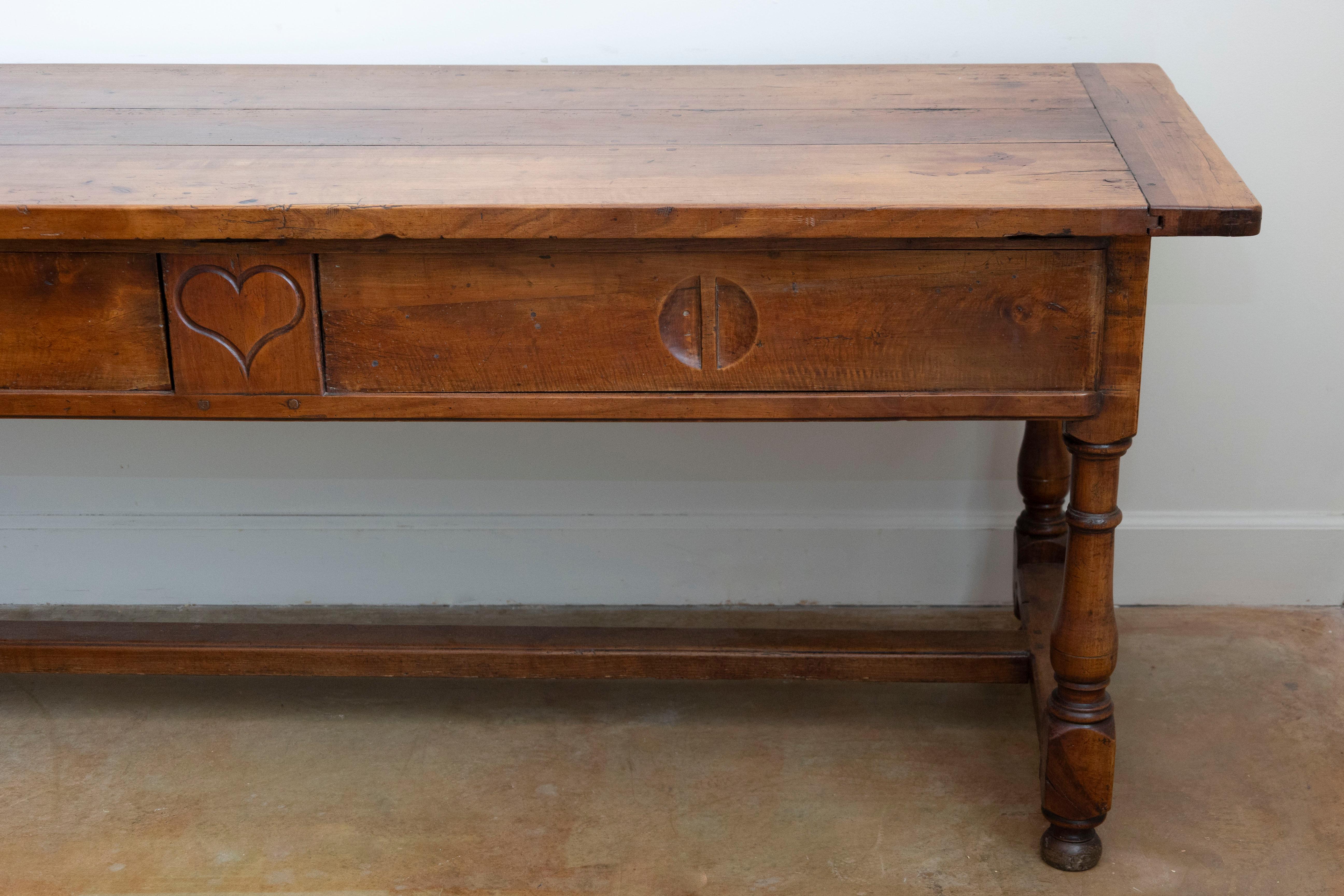 Sculpté French Louis XVI Period 1790s Farm Table with Sliding Panels and Carved Heart en vente