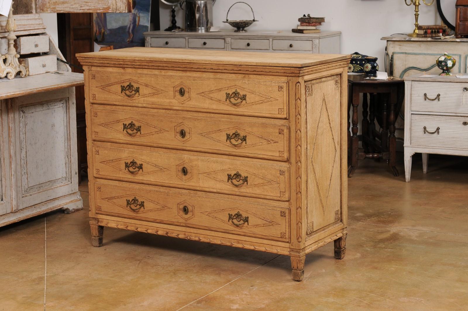 French Louis XVI Period 1790s Natural Oak Four-Drawer Commode with Carved Décor For Sale 9