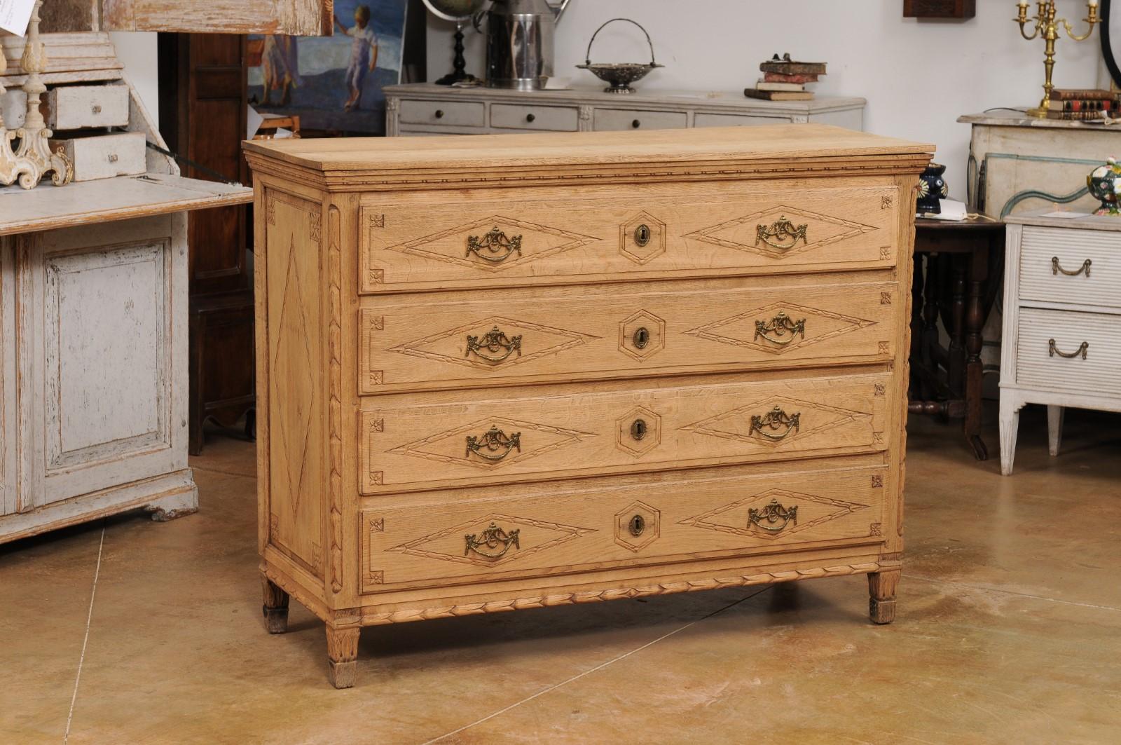 French Louis XVI Period 1790s Natural Oak Four-Drawer Commode with Carved Décor In Good Condition For Sale In Atlanta, GA