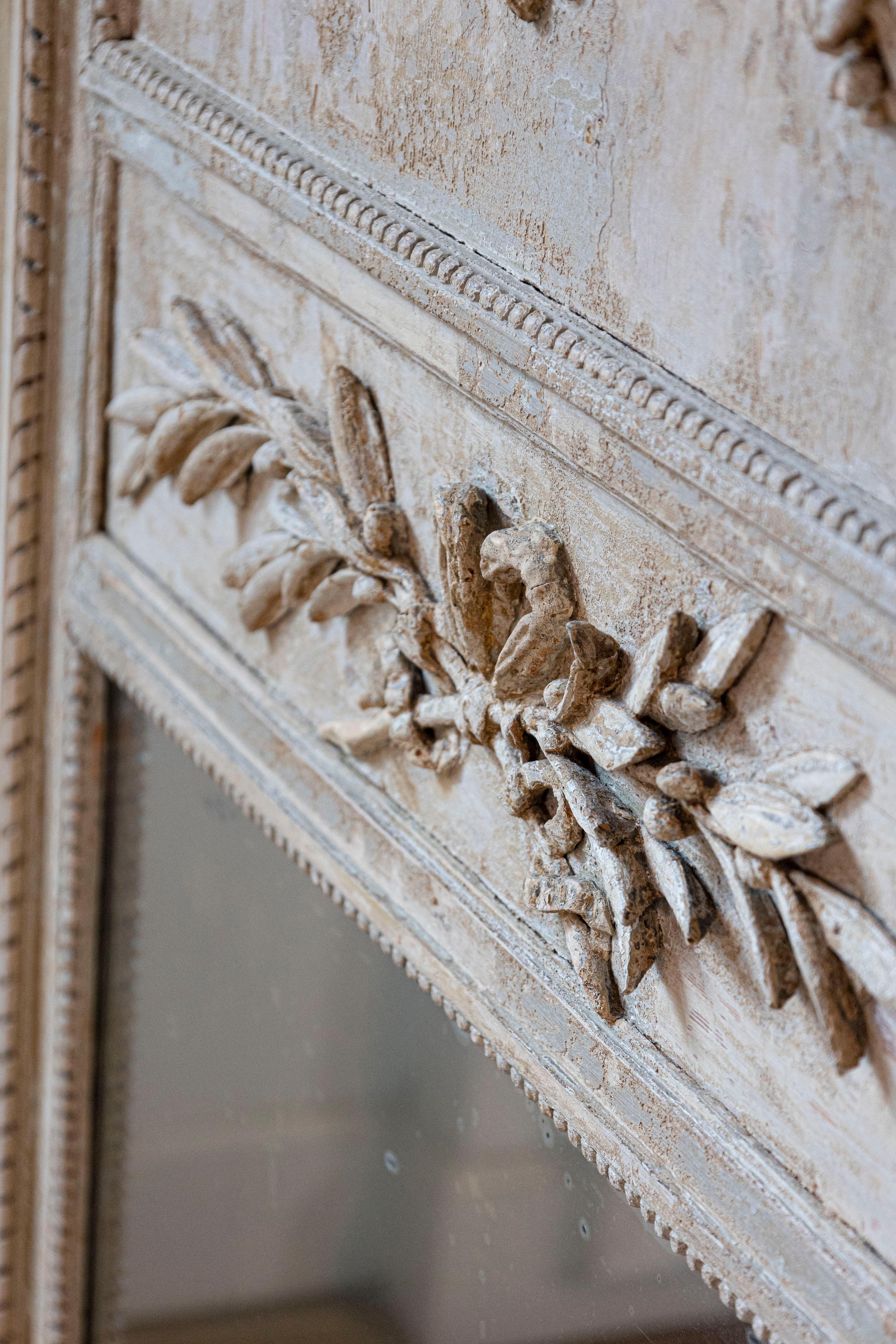 French Louis XVI Period 1790s Painted Wood Trumeau Mirror with Scrollwork Motifs For Sale 2