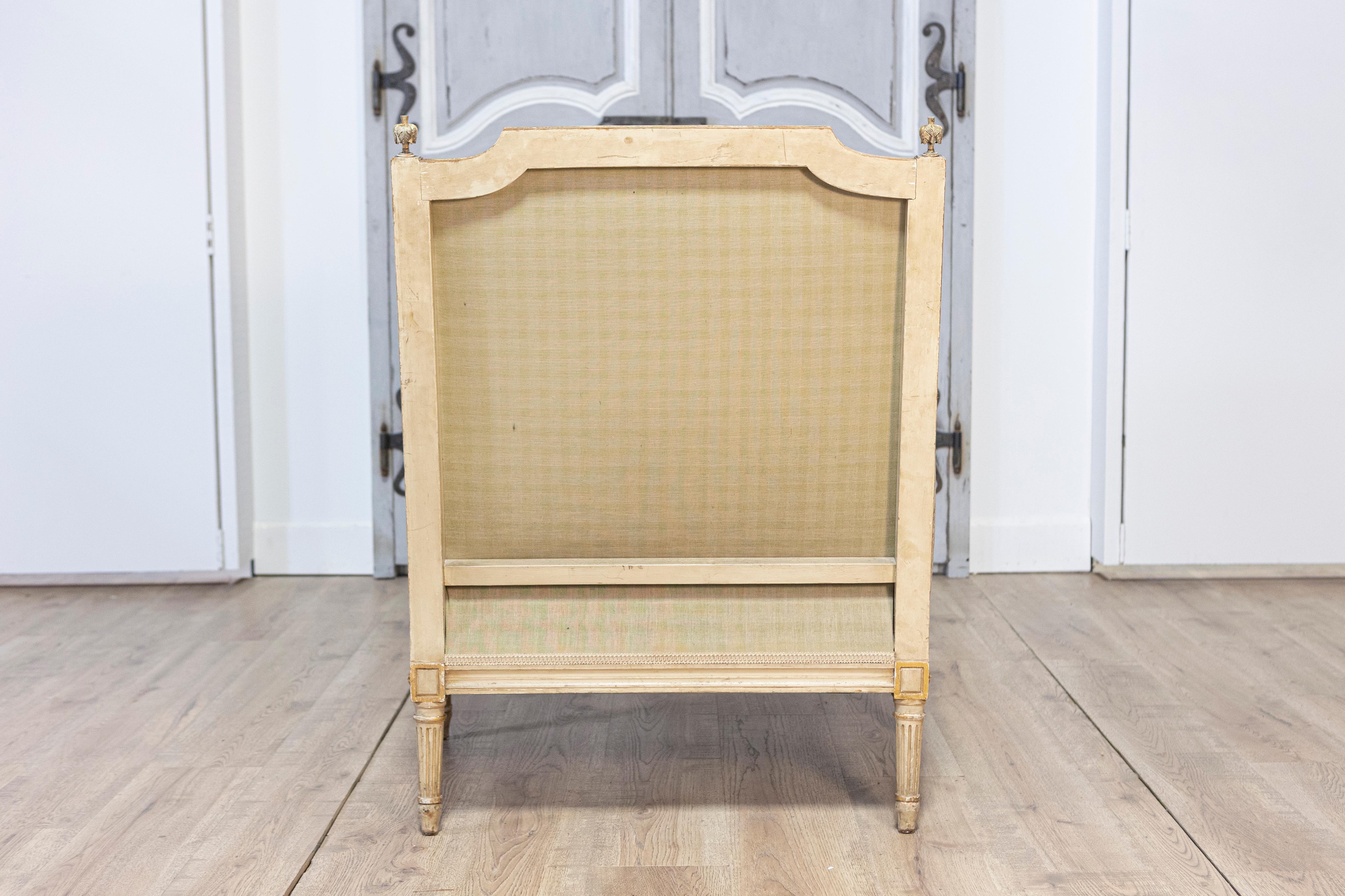 French Louis XVI Period 1790s Parcel Gilt Marquise Chair with Carved Décor 5