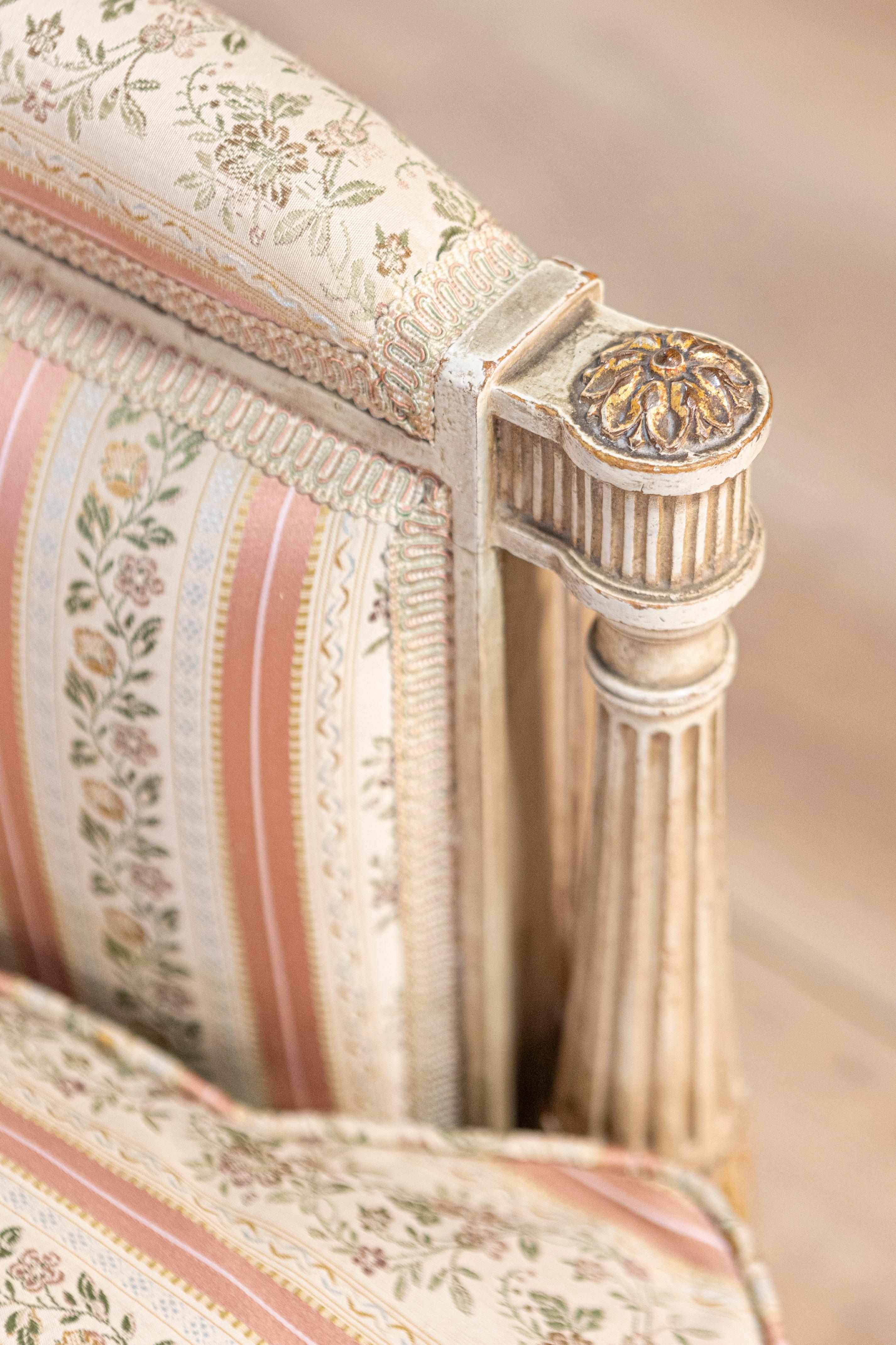 Upholstery French Louis XVI Period 1790s Parcel Gilt Marquise Chair with Carved Décor