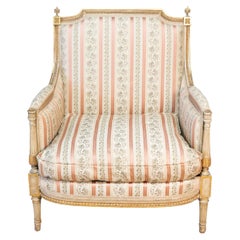 Sedia marquise dorata francese del periodo Luigi XVI del 1790 con decorazioni intagliate
