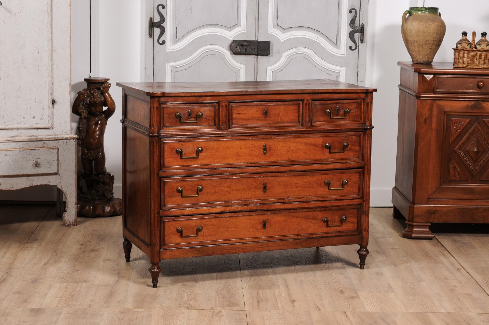 Carved French Louis XVI Period 1790s Walnut Six-Drawer Commode with Fluted Side Posts For Sale