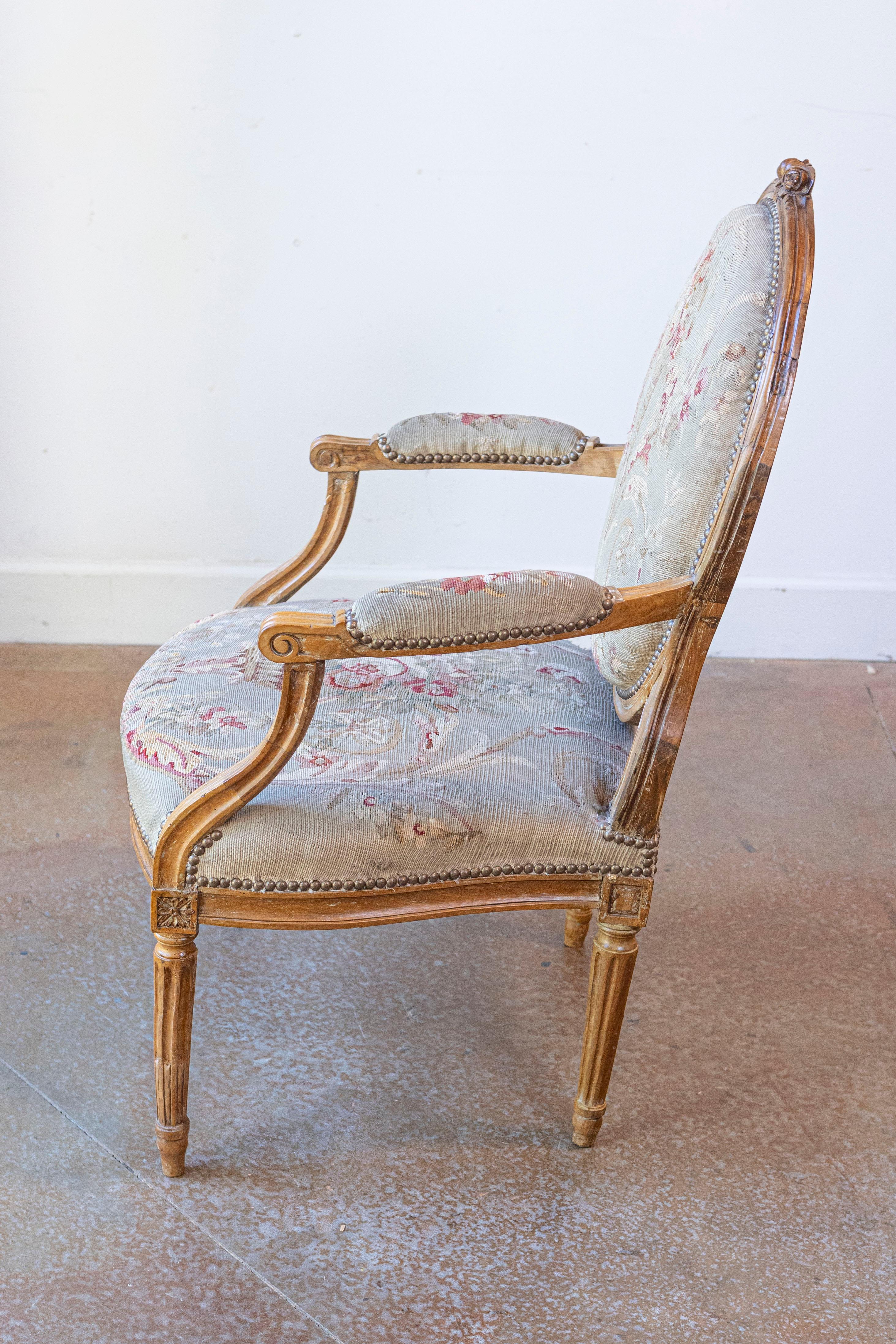 French Louis XVI Period 18th Century Armchair with Floral Tapestry Upholstery In Good Condition For Sale In Atlanta, GA