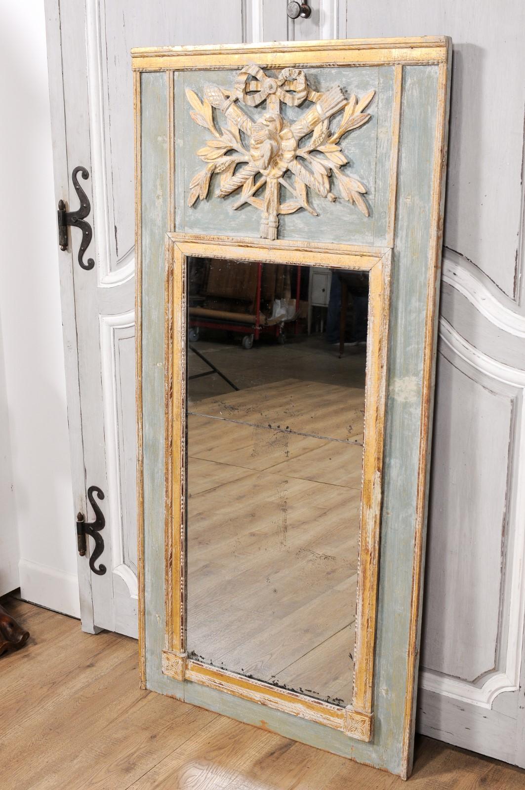 French Louis XVI Period 18th Century Painted and Parcel Gilt Trumeau Mirror For Sale 2
