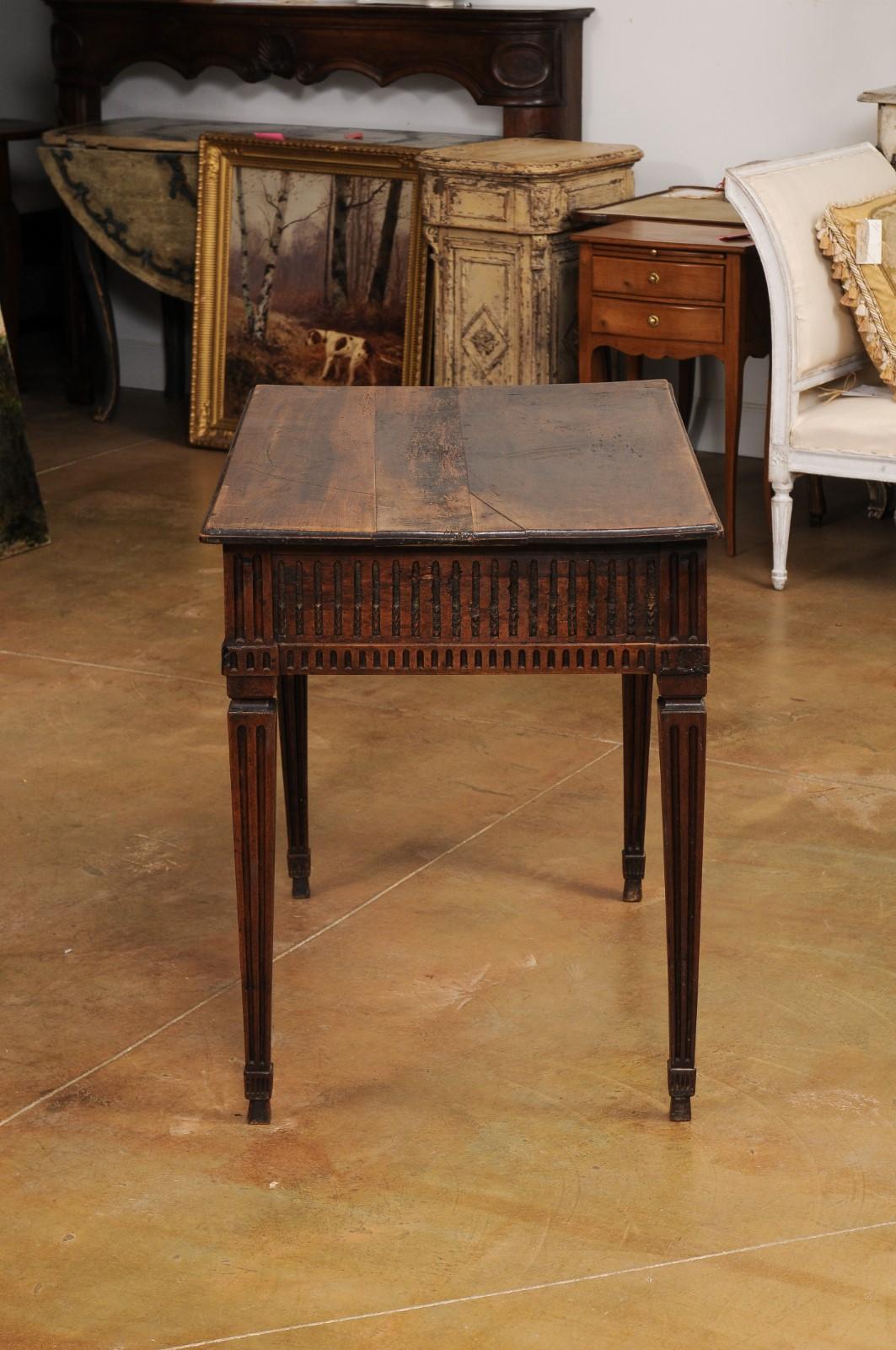 French Louis XVI Period 18th Century Walnut Desk with Carved Fluted Apron For Sale 6