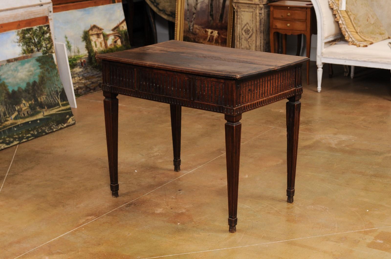 French Louis XVI Period 18th Century Walnut Desk with Carved Fluted Apron For Sale 3