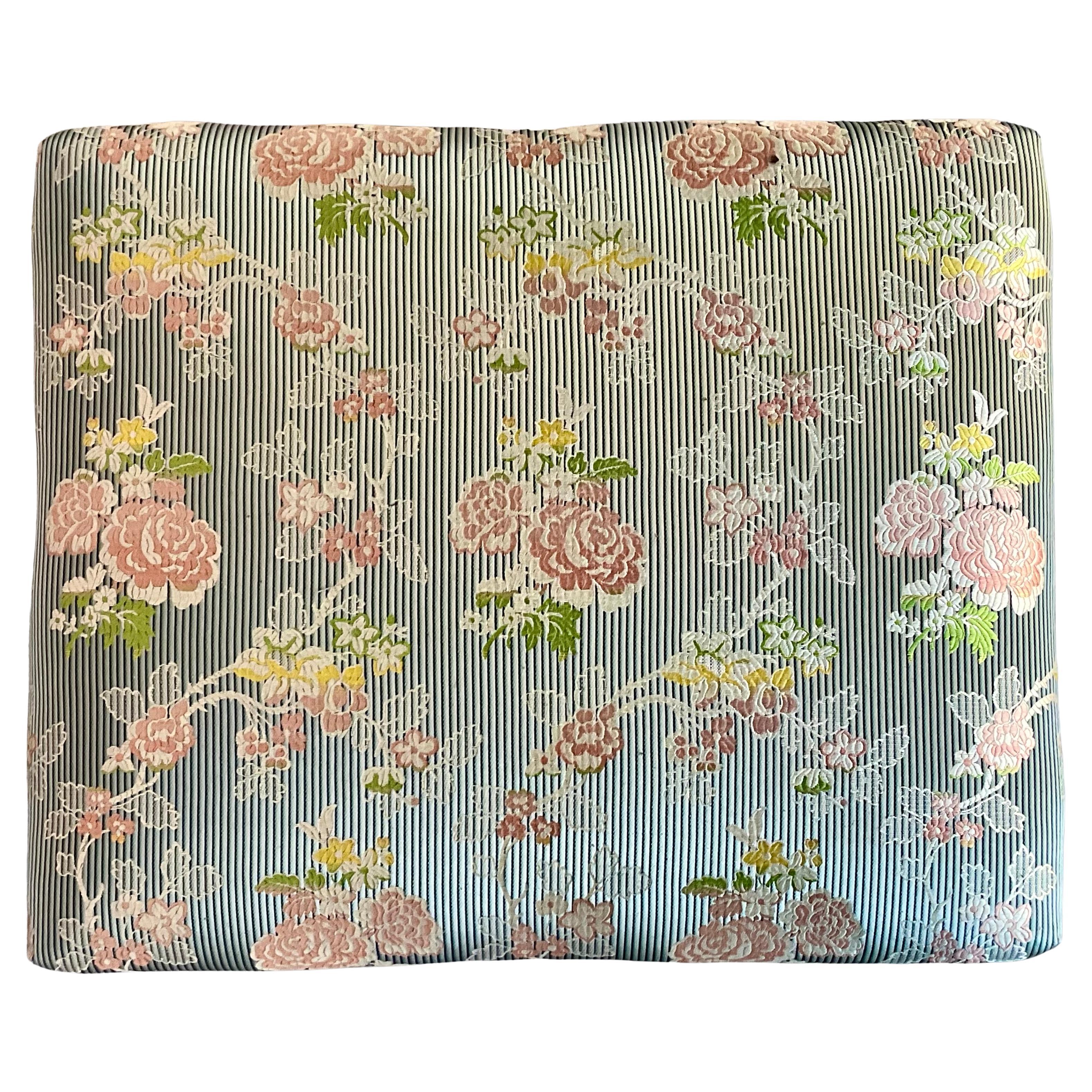 Französisch Louis XVI Periode geschnitzt Fuß Schemel (Louis XVI.) im Angebot