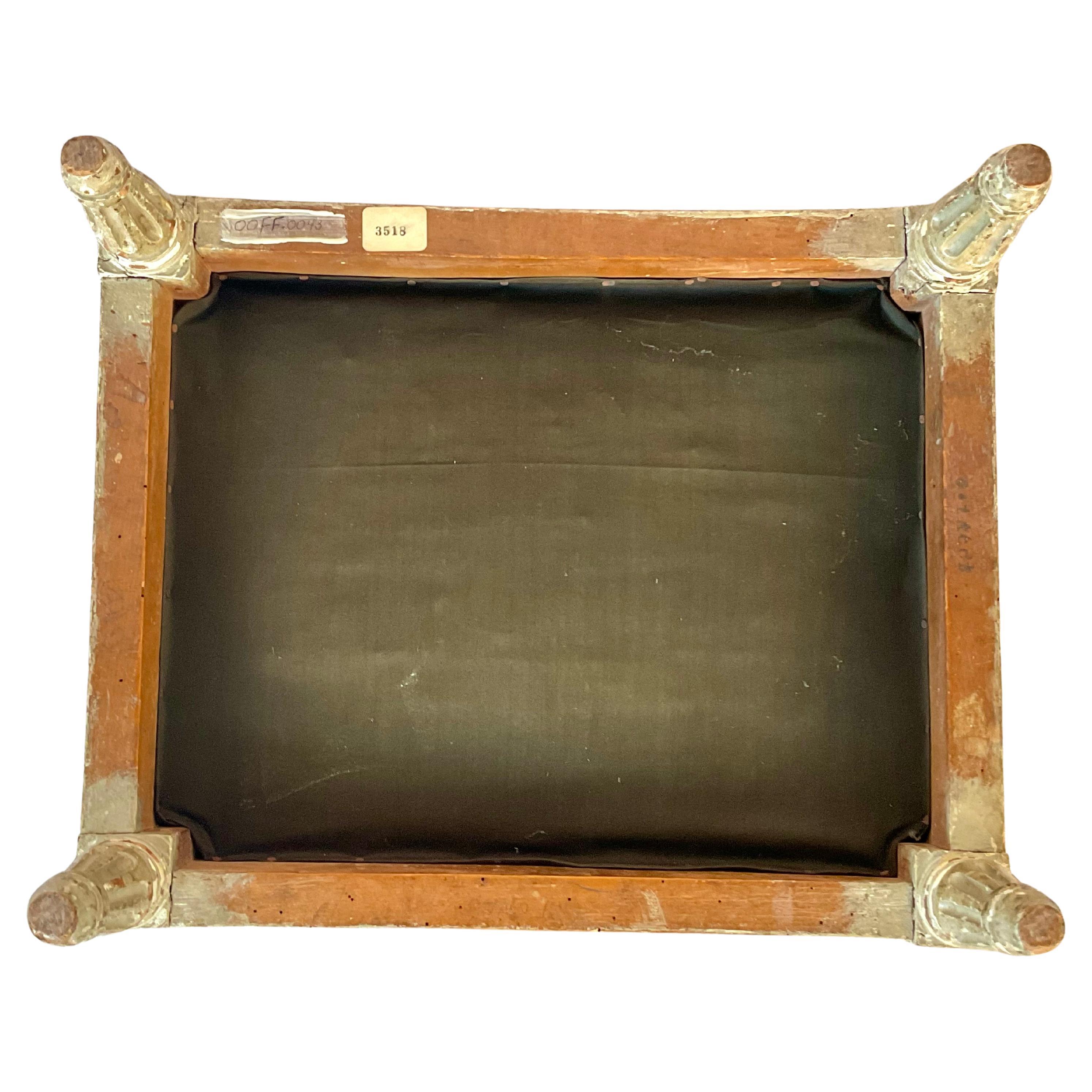 Französisch Louis XVI Periode geschnitzt Fuß Schemel (18. Jahrhundert und früher) im Angebot