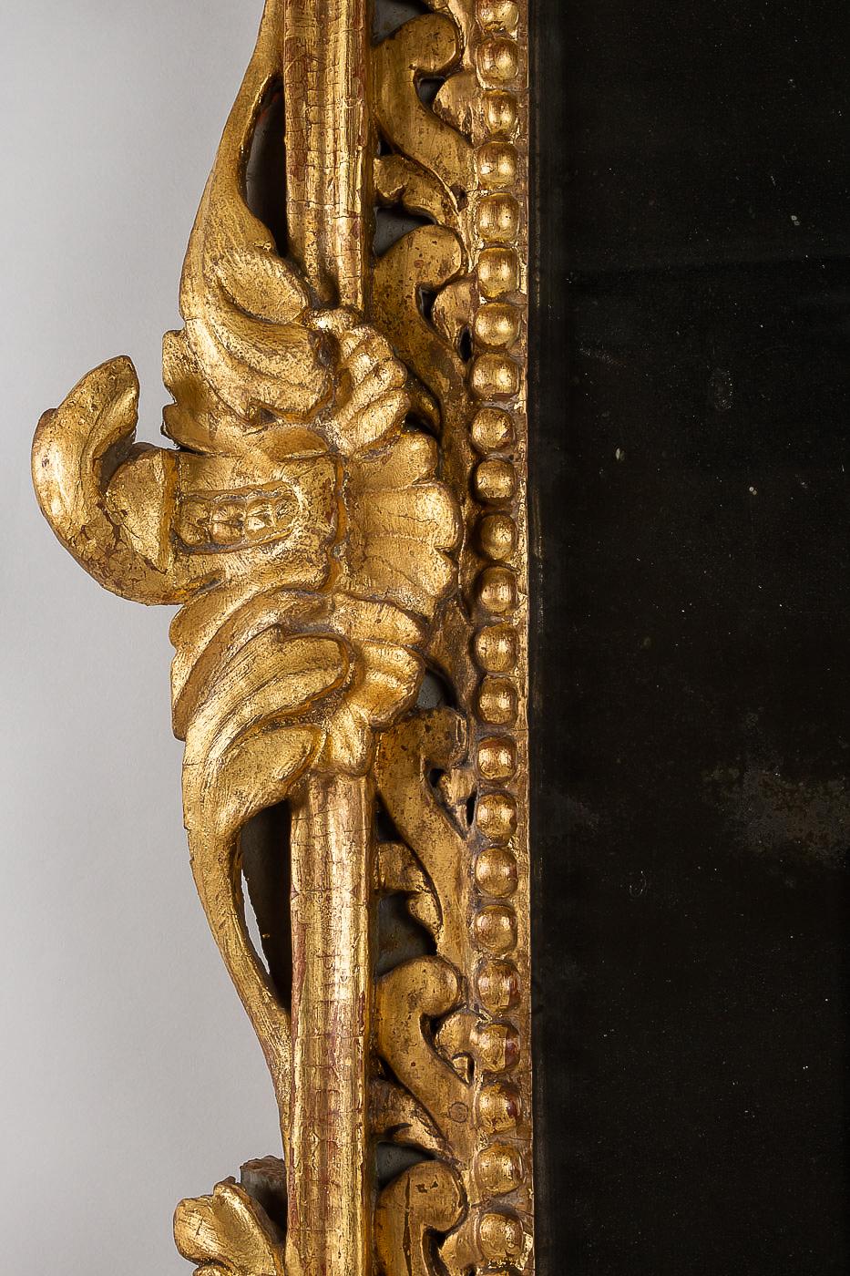 French Louis XVI Period Carved & Giltwood Front Top Mirror, circa 1780 3