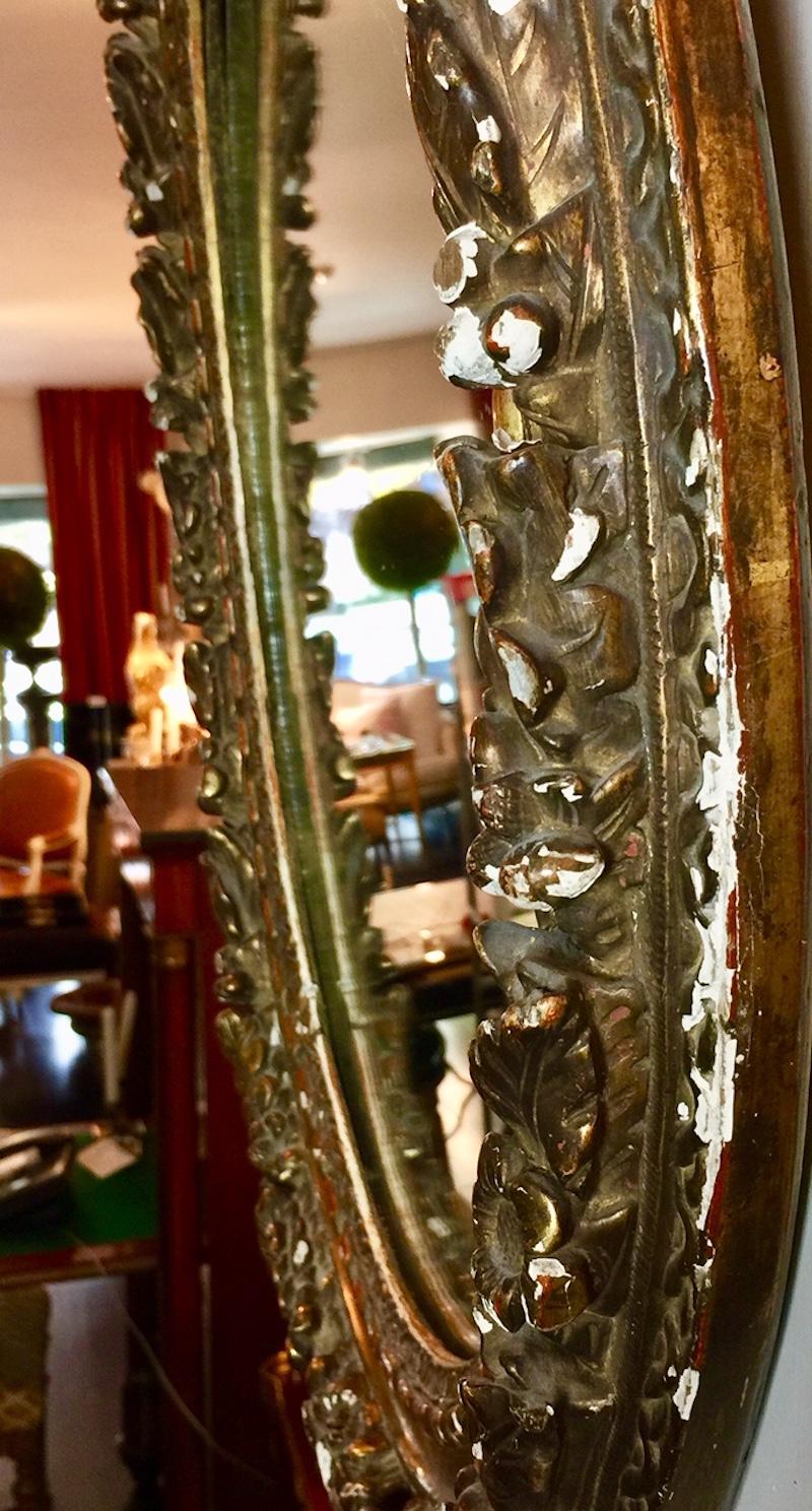 French Louis XVI Period Carved Oval Mirror, Neoclassical Style In Fair Condition For Sale In Montreal, Quebec