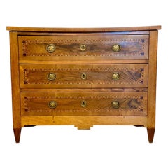 Commodes and Chests of Drawers