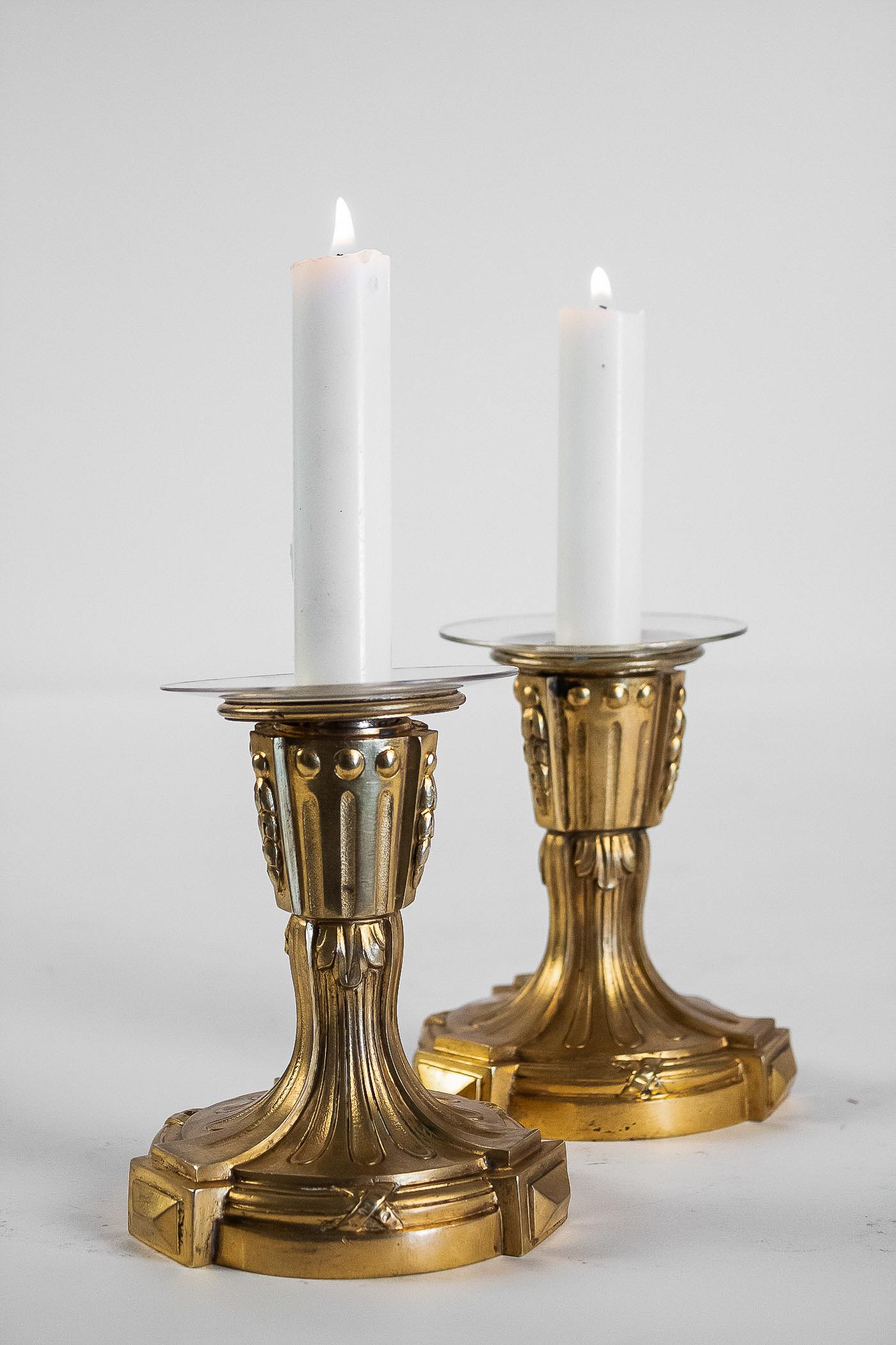 French Louis XVI Period Pair of Small Gilt Bronze Candlesticks, circa 1780 In Good Condition In Saint Ouen, FR