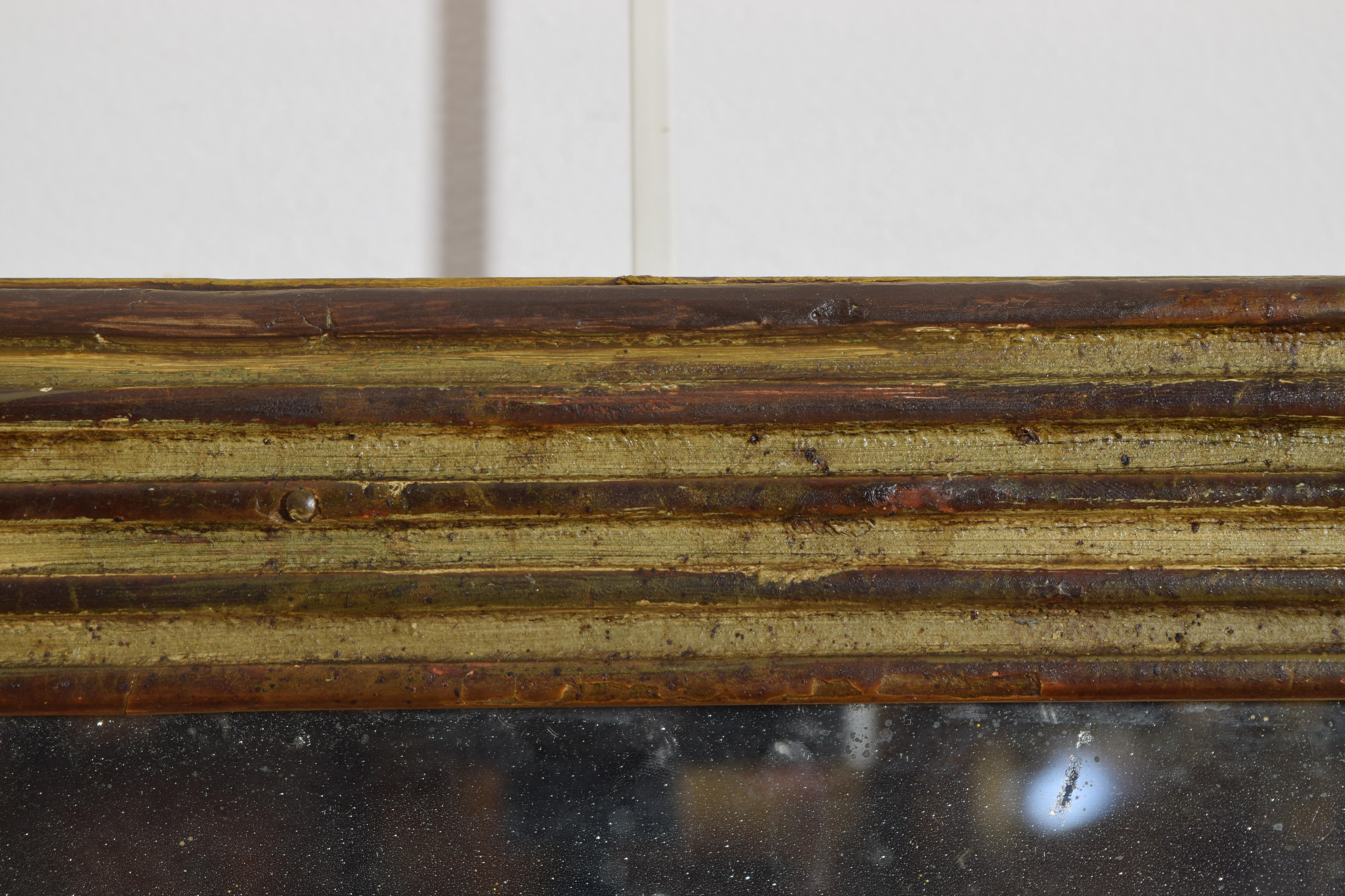 Pequeño espejo francés dorado de plata del periodo Luis XVI, último cuarto del siglo XVIII Hoja de plata en venta