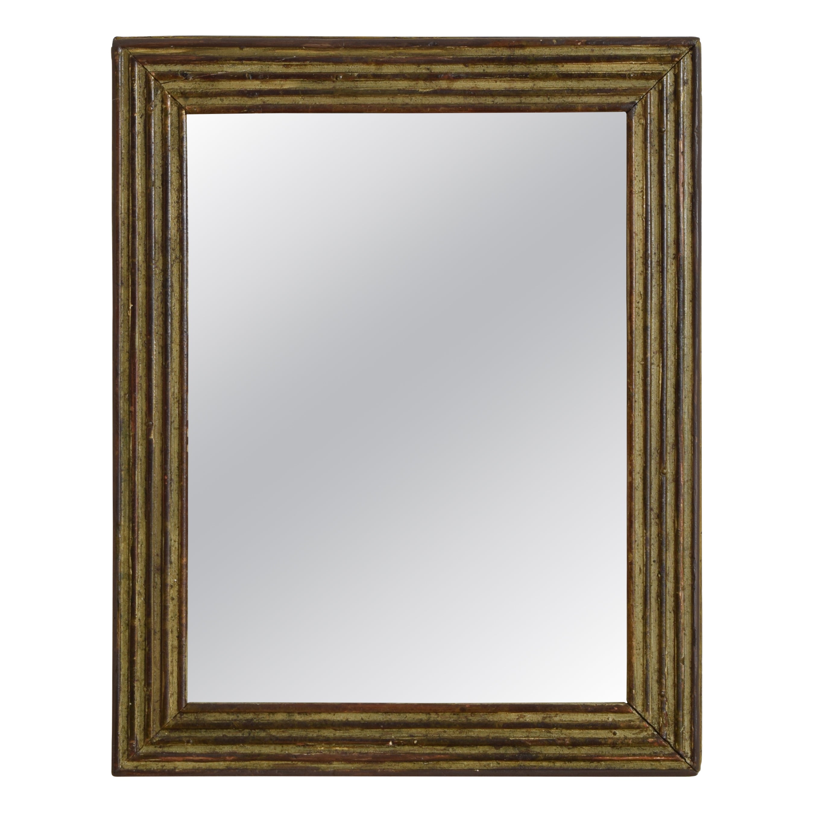 Pequeño espejo francés dorado de plata del periodo Luis XVI, último cuarto del siglo XVIII en venta