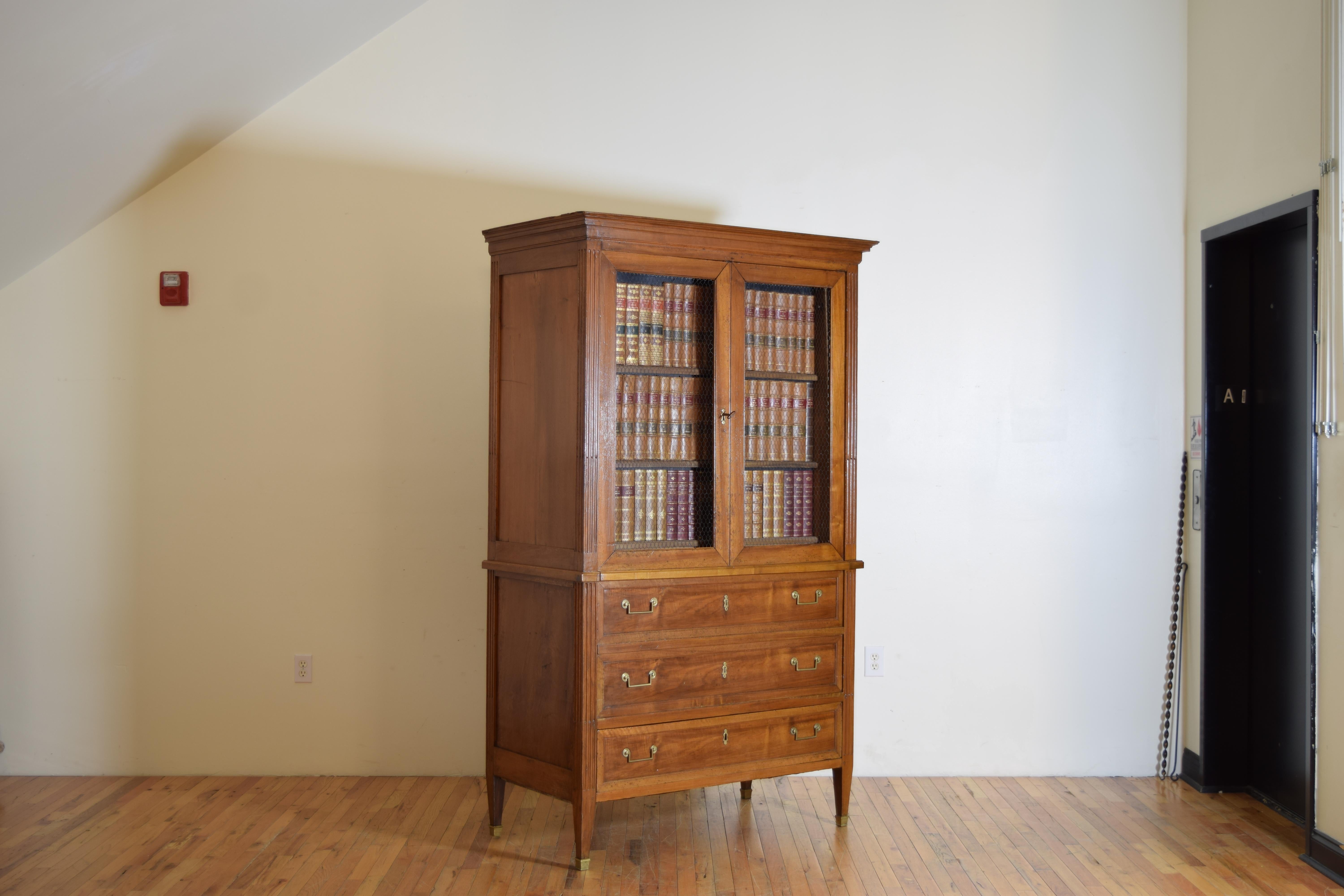 Leather French Louis XVI Period Walnut Lit en Bibliotheque, ca. 1780 For Sale