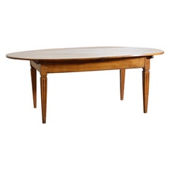 Mesa de comedor ovalada francesa de nogal del periodo Luis XVI, último cuarto del siglo XVIII