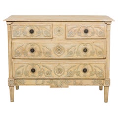 Commode francese in stile provinciale Luigi XVI a 4 cassetti dipinto di beige e grigio