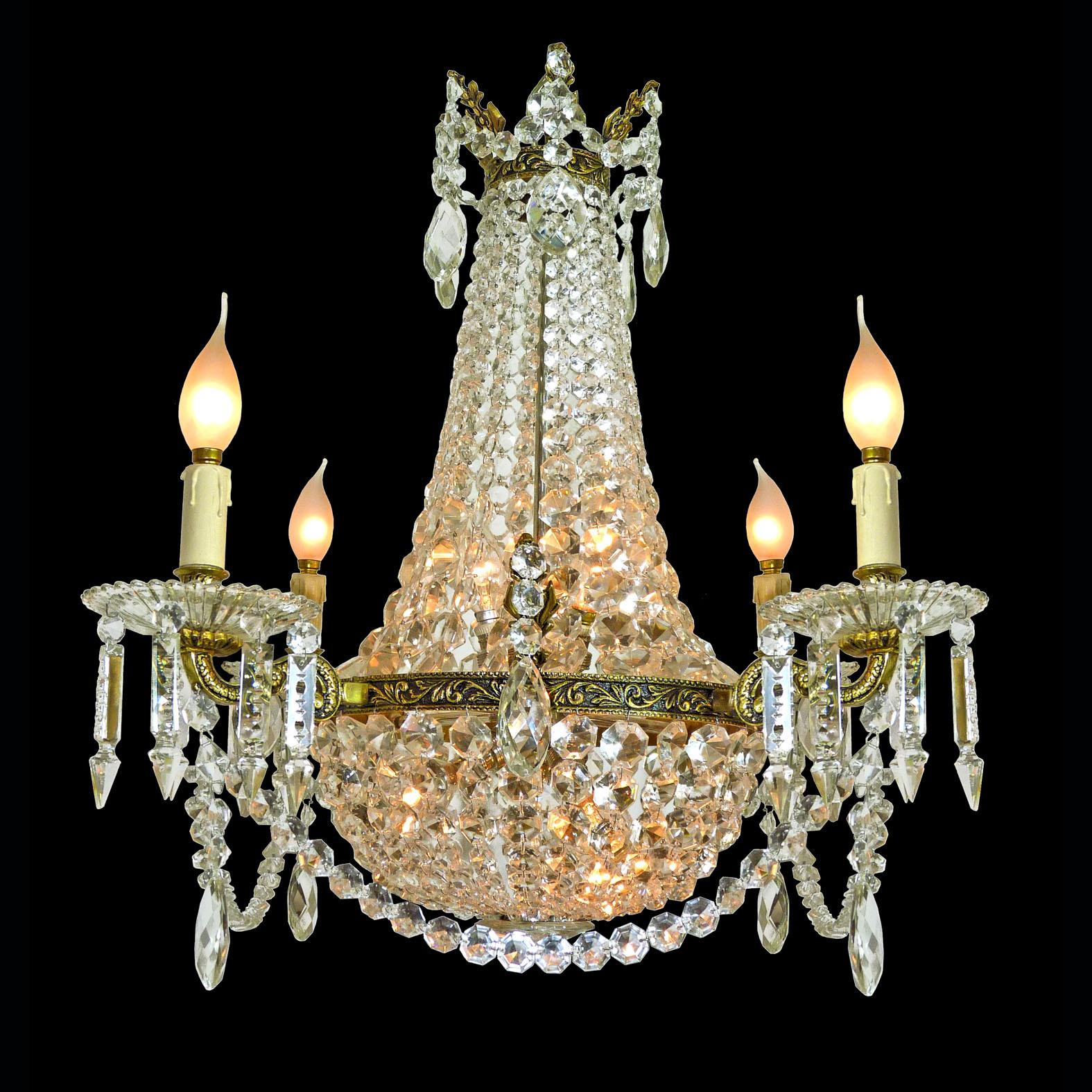 French Louis XVI Regency Empire Cut Crystal & Bronze 10-Light Basket Chandelier For Sale 1