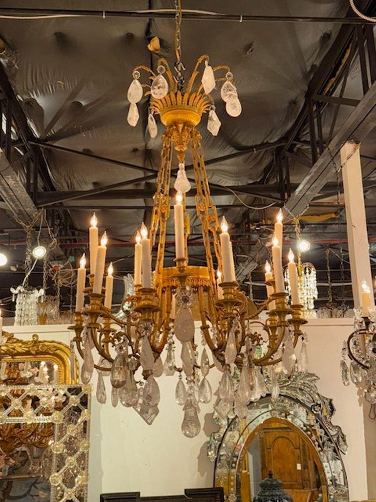 Lampadario francese Luigi XVI in cristallo di rocca In condizioni buone in vendita a Dallas, TX