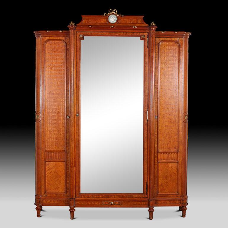 French Louis XVI Satinwood Parquetry Armoire with Ormolu Mounts For Sale 6