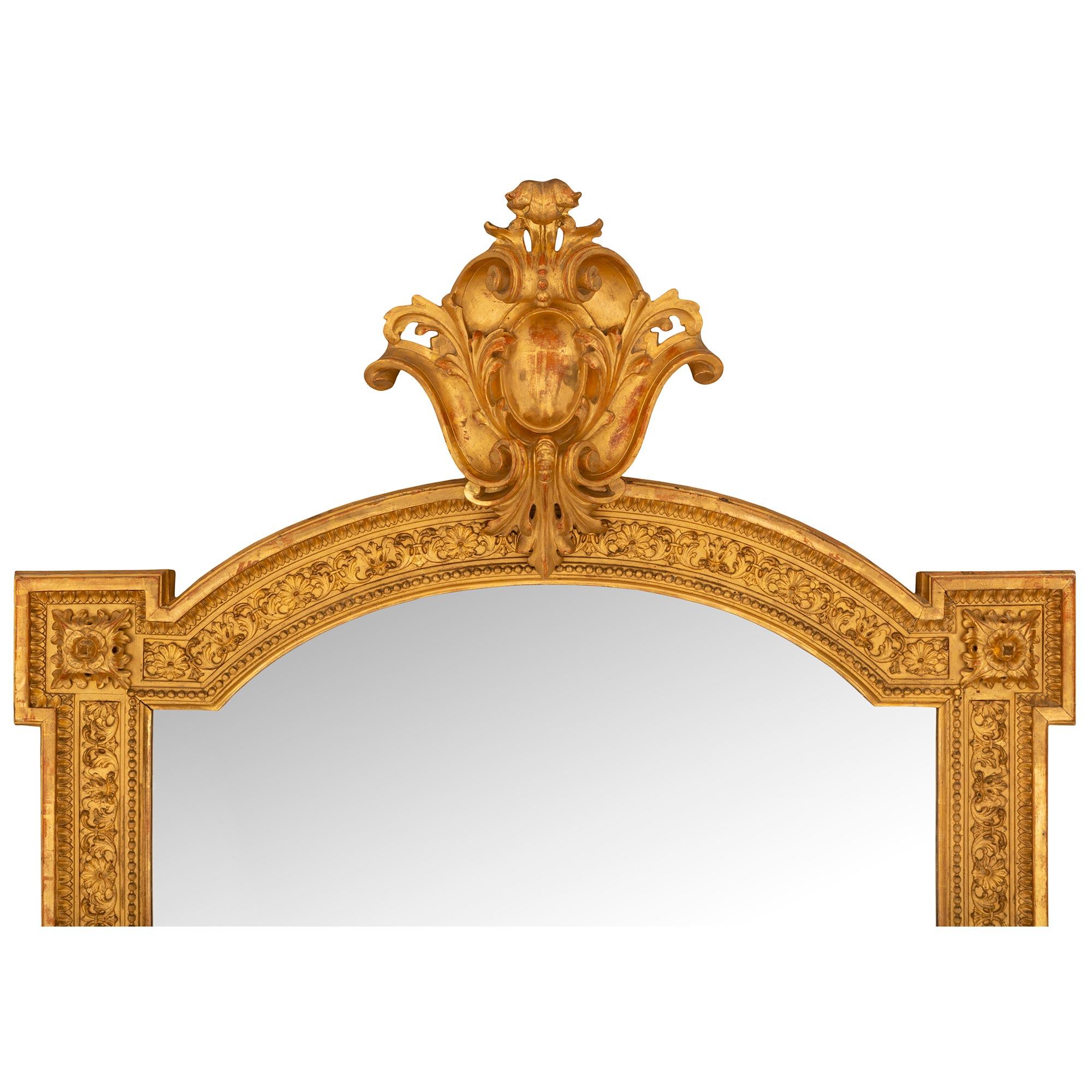 Console et miroir en bois doré de style Louis XVI français Bon état - En vente à West Palm Beach, FL