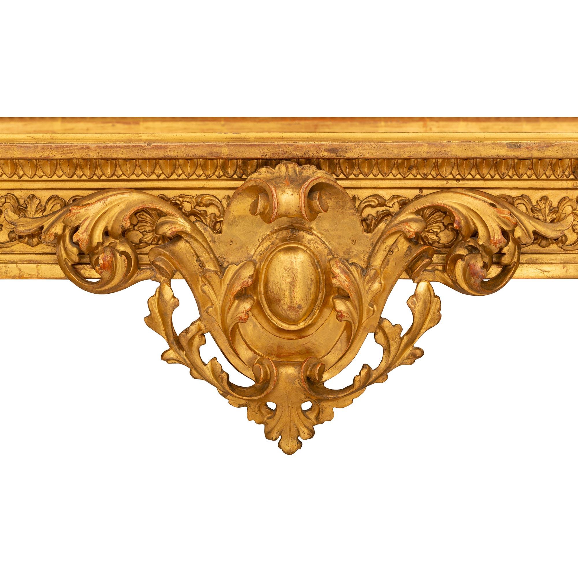 Console et miroir en bois doré de style Louis XVI français en vente 2