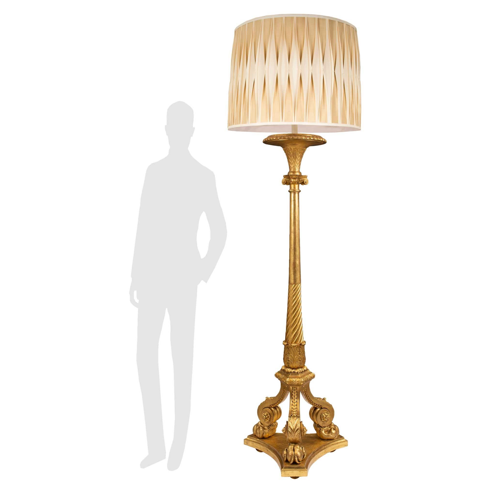 French Louis XVI St. Mid 19th Century Giltwood Floor Lamp In Good Condition For Sale In West Palm Beach, FL