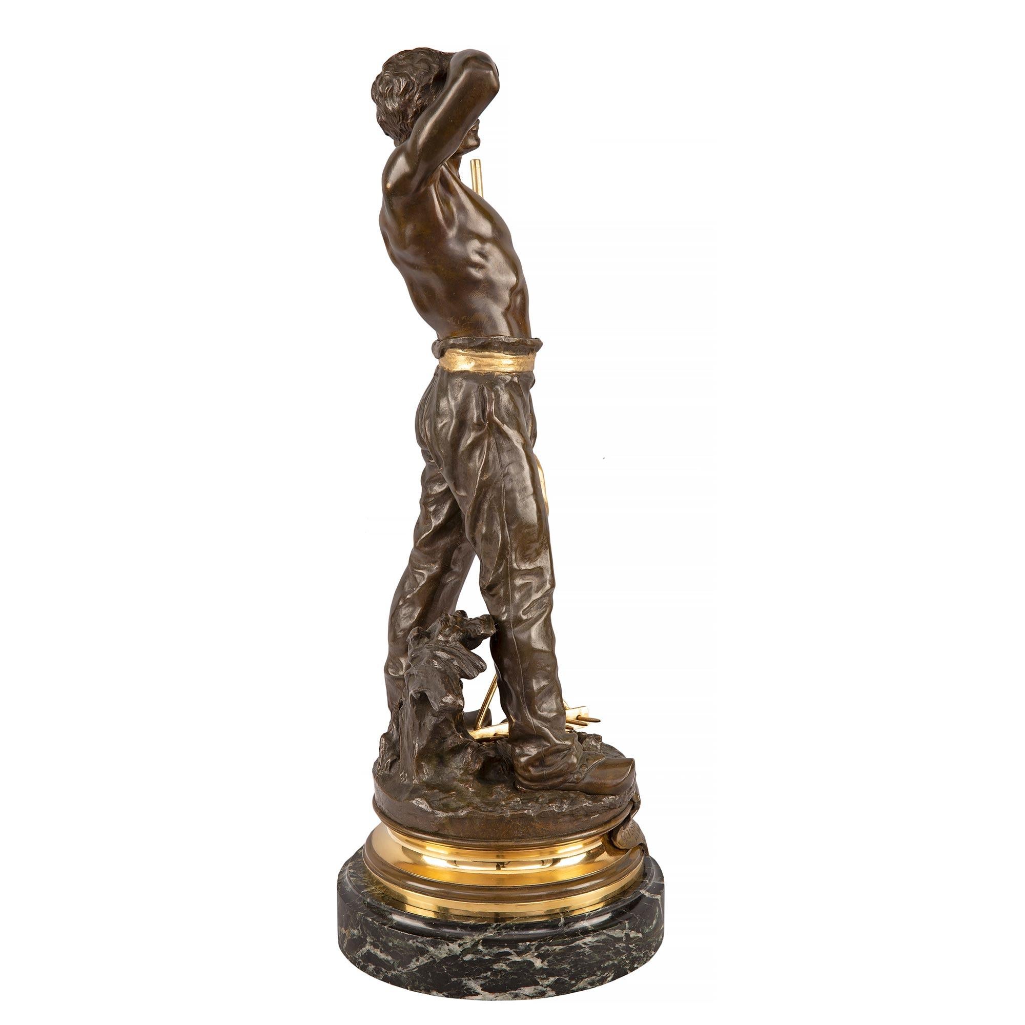 Francese Statua francese in bronzo patinato, ormolu e marmo Vert De Patricia di Luigi XVI secolo in vendita