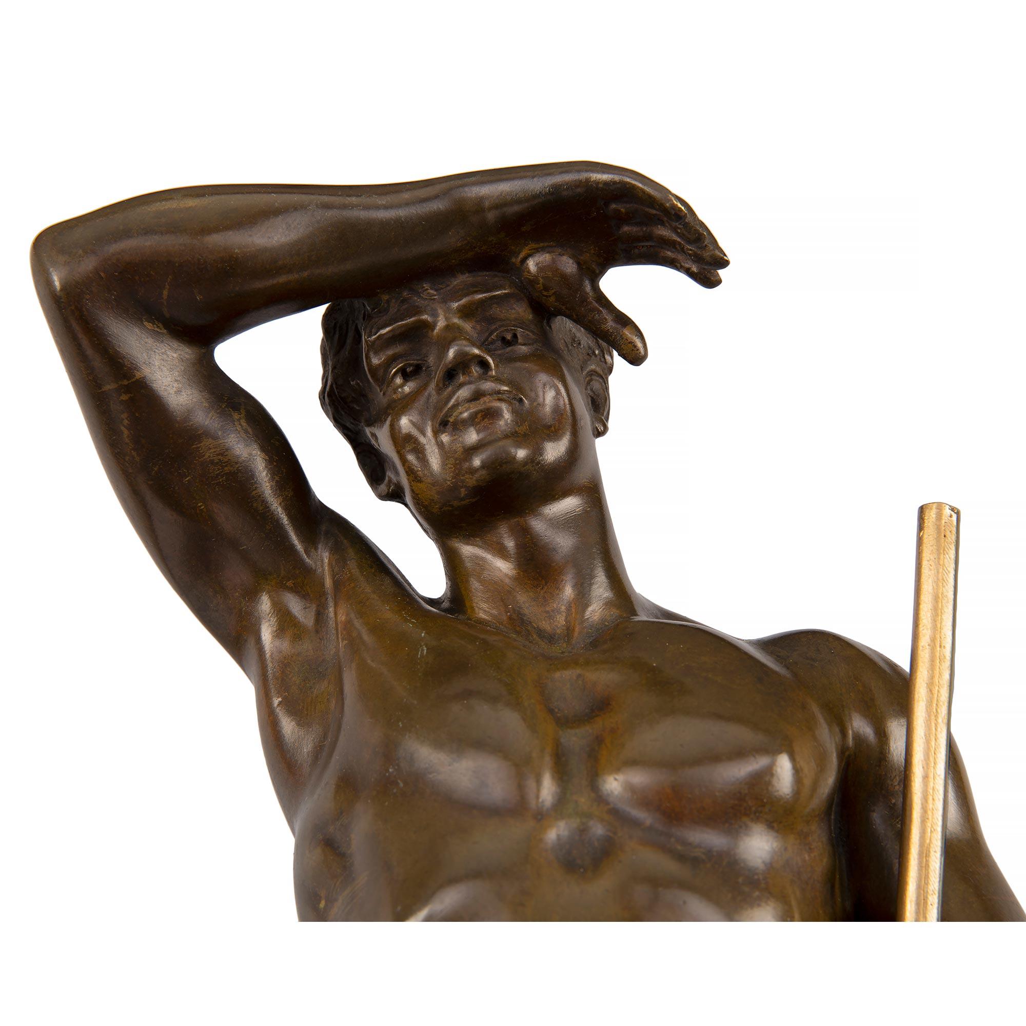 Bronzo Statua francese in bronzo patinato, ormolu e marmo Vert De Patricia di Luigi XVI secolo in vendita