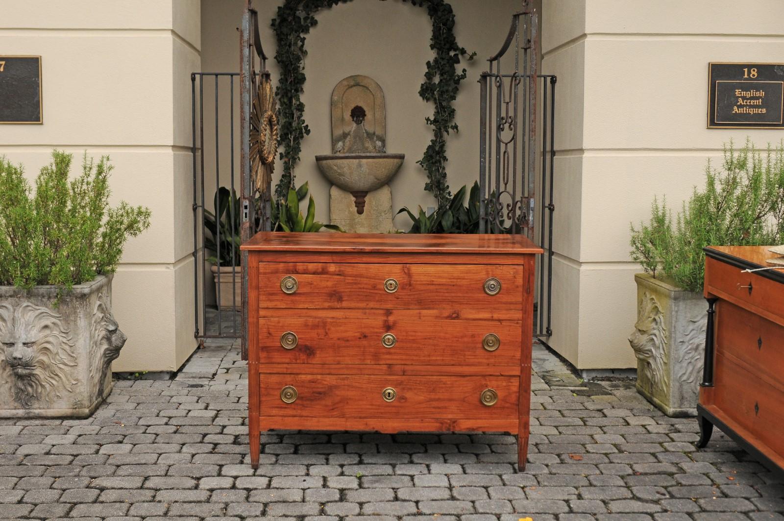 French Louis XVI Style 1840s Walnut Three-Drawer Commode with Butterfly Veneer 8