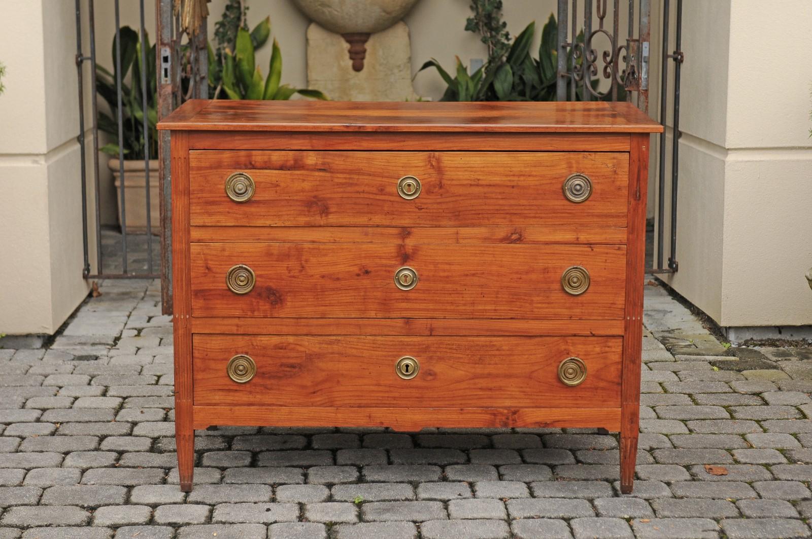 French Louis XVI Style 1840s Walnut Three-Drawer Commode with Butterfly Veneer 9