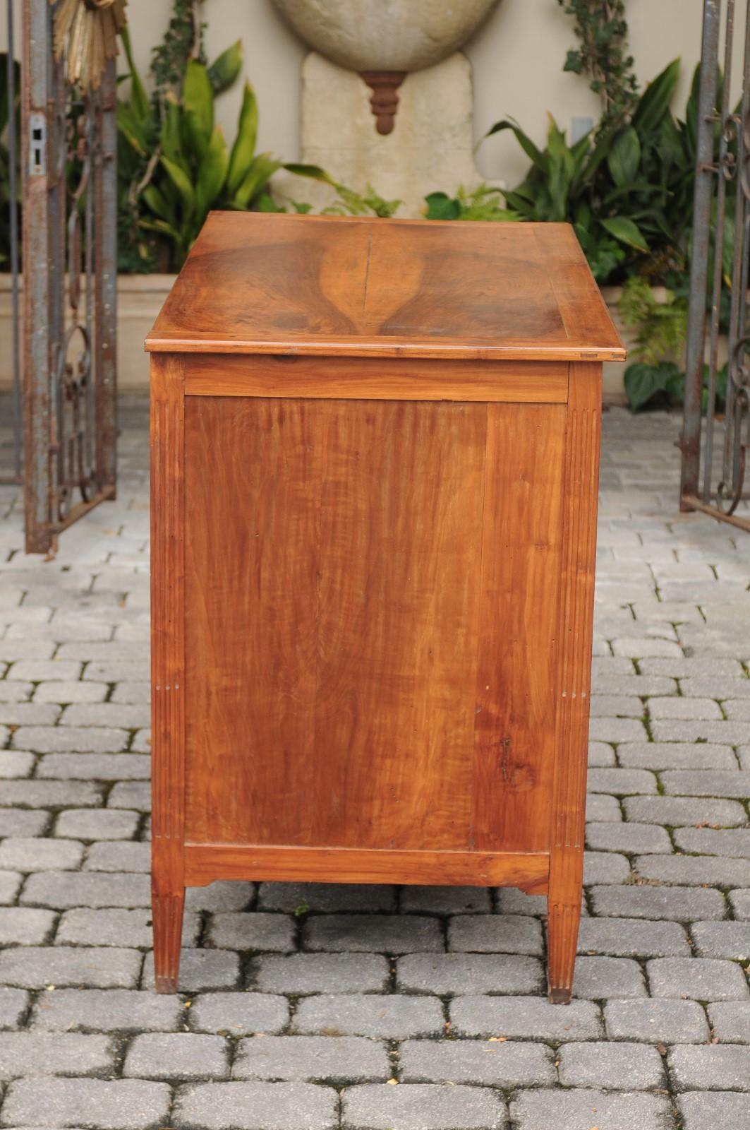 French Louis XVI Style 1840s Walnut Three-Drawer Commode with Butterfly Veneer 4