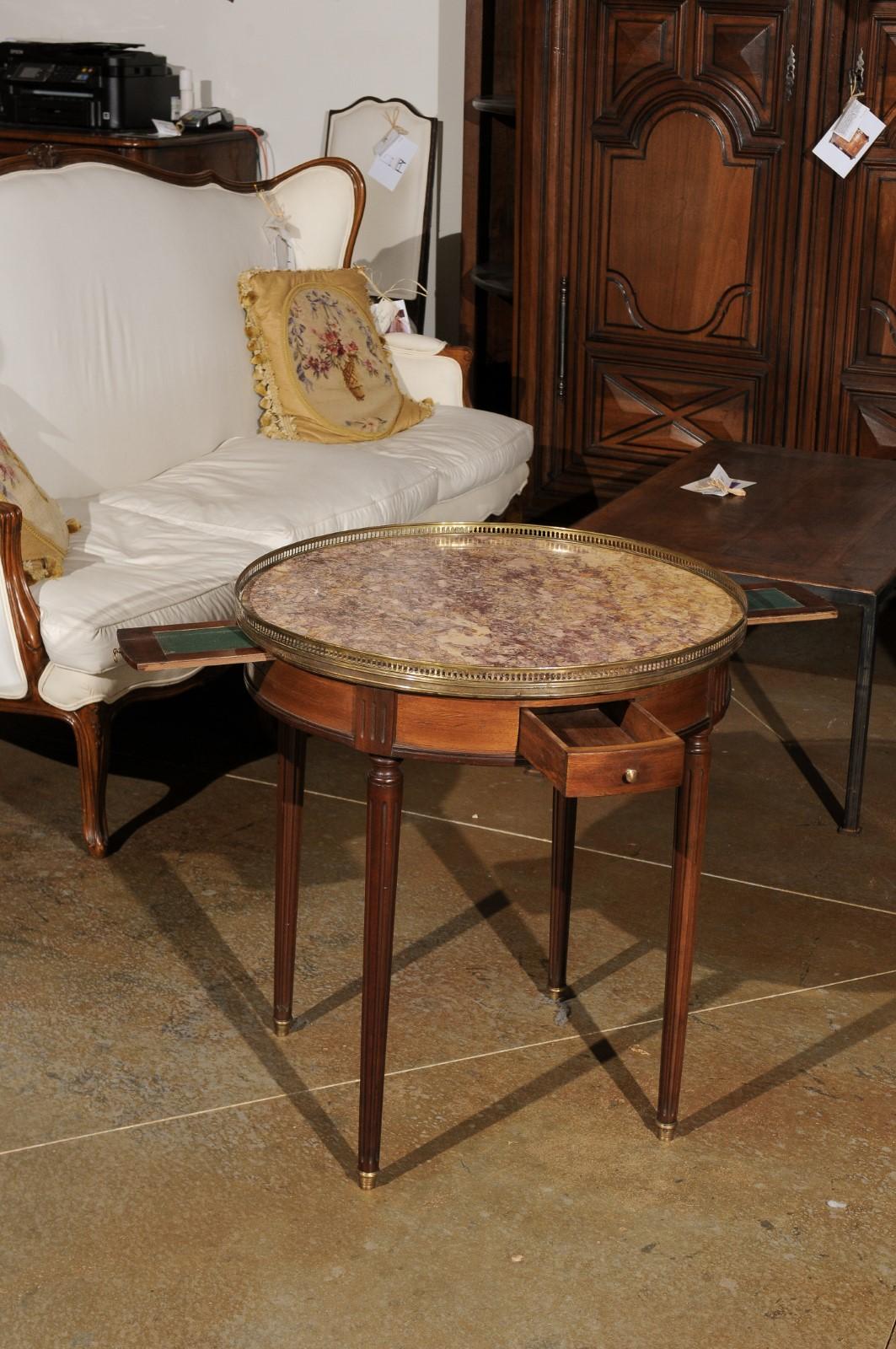 French Louis XVI Style 1890s Bouillotte Table with Marble Top and Brass Gallery For Sale 2