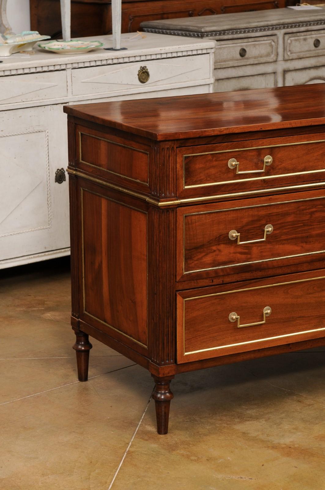 French Louis XVI Style 1890s Commode with Graduated Drawers and Brass Hardware In Good Condition For Sale In Atlanta, GA