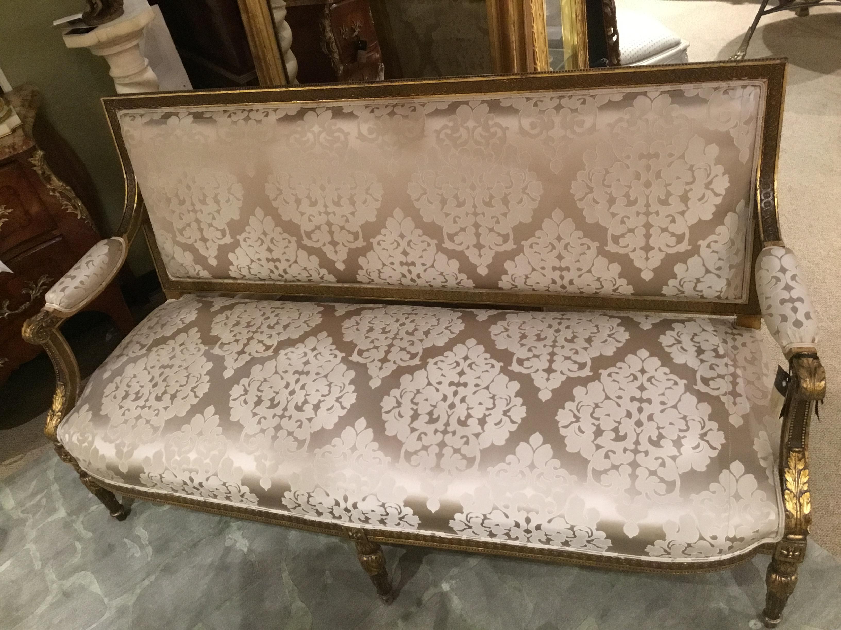 French Louis XVI-Style 19th Century Giltwood Settee with White Silk Fabric 5