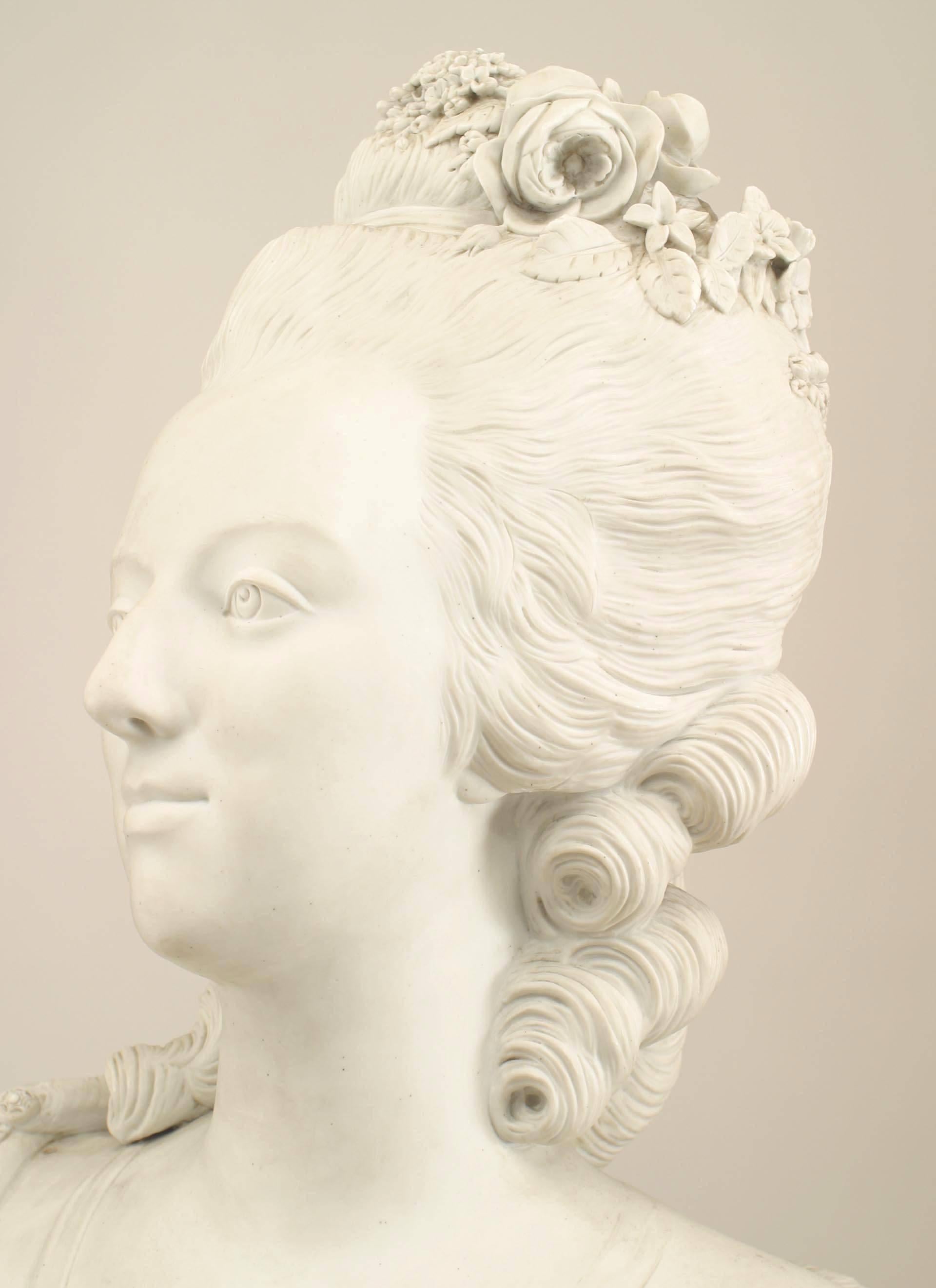 French Louis XVI Parium Marie Antoinette Bust In Good Condition For Sale In New York, NY