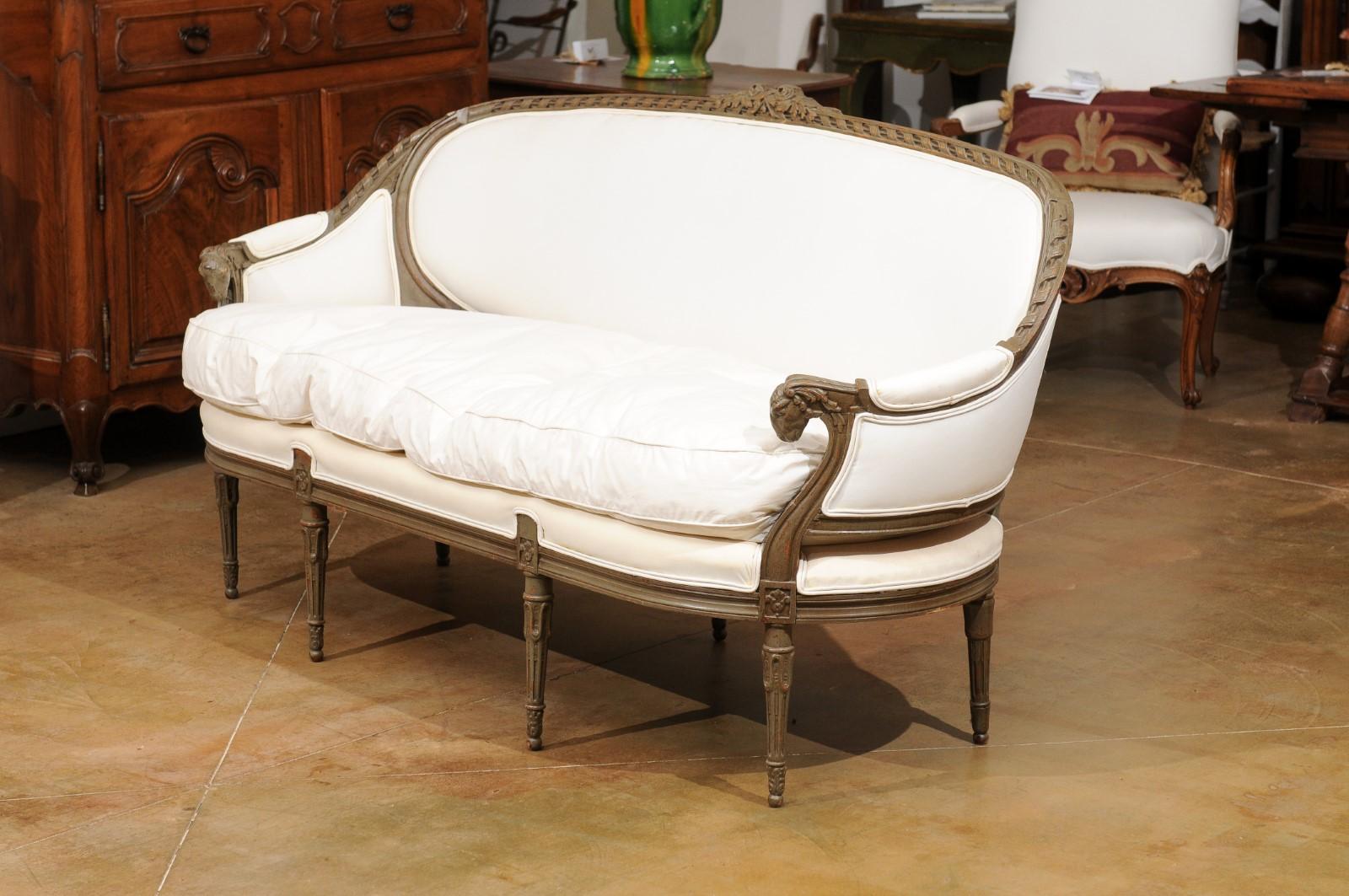 French Louis XVI Style 19th Century Painted and Upholstered Canapé en Corbeille 5