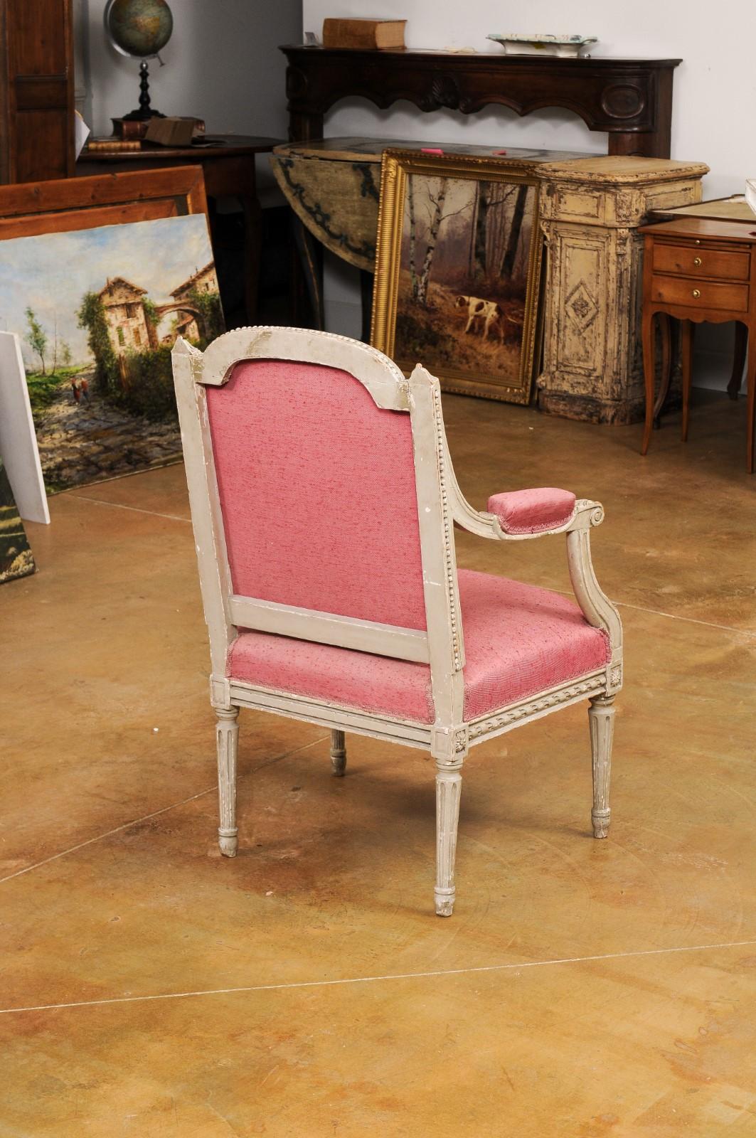 French Louis XVI Style 19th Century Painted Fauteuil with Abundant Carved Décor For Sale 3